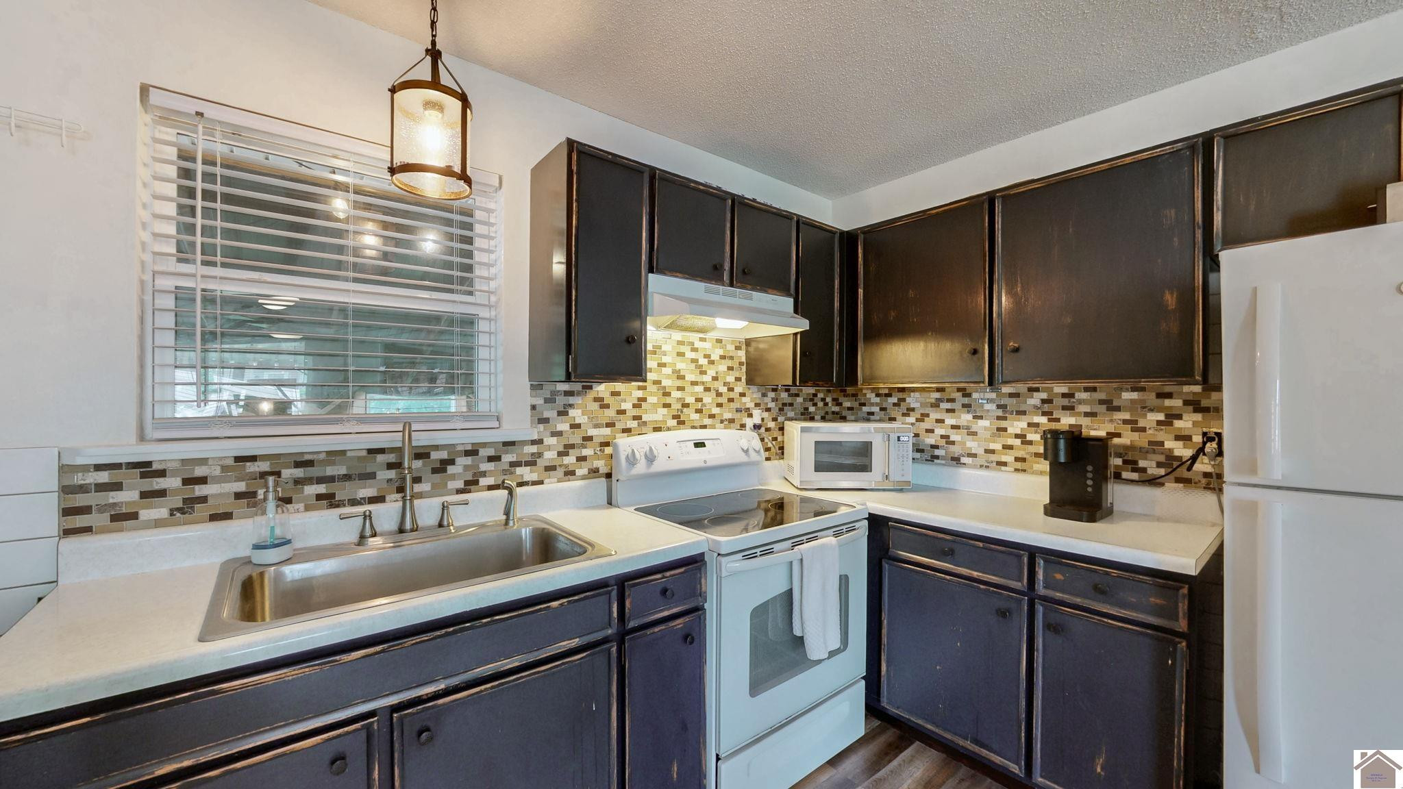 80 Windjammer Place Property Photo 11