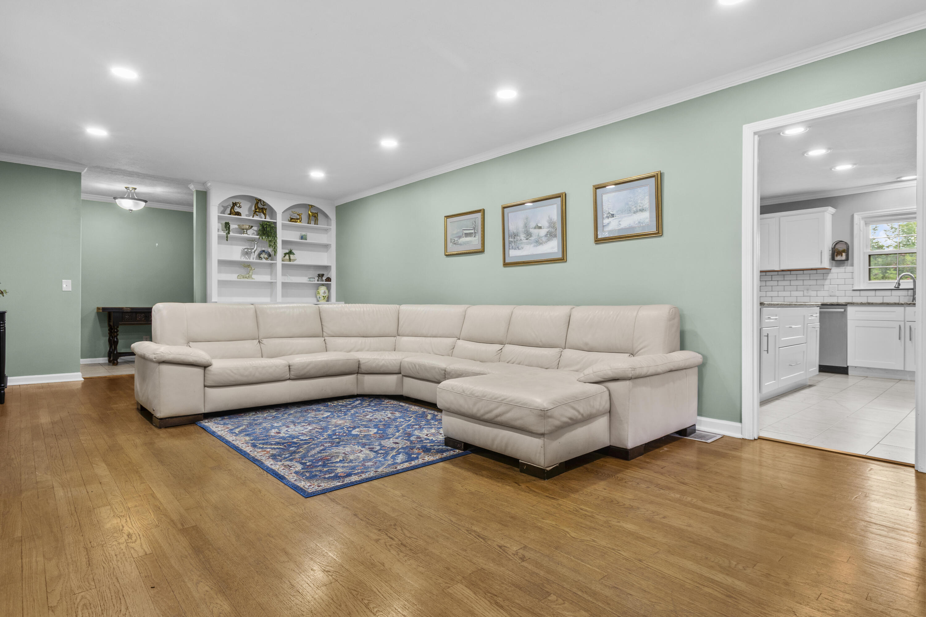 577 Cardinal Drive Property Photo 12