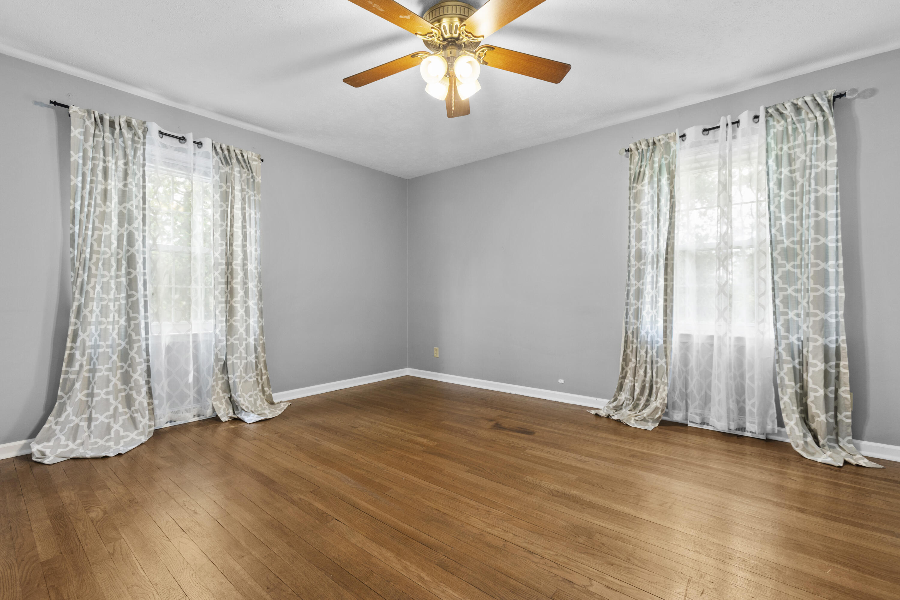 577 Cardinal Drive Property Photo 23