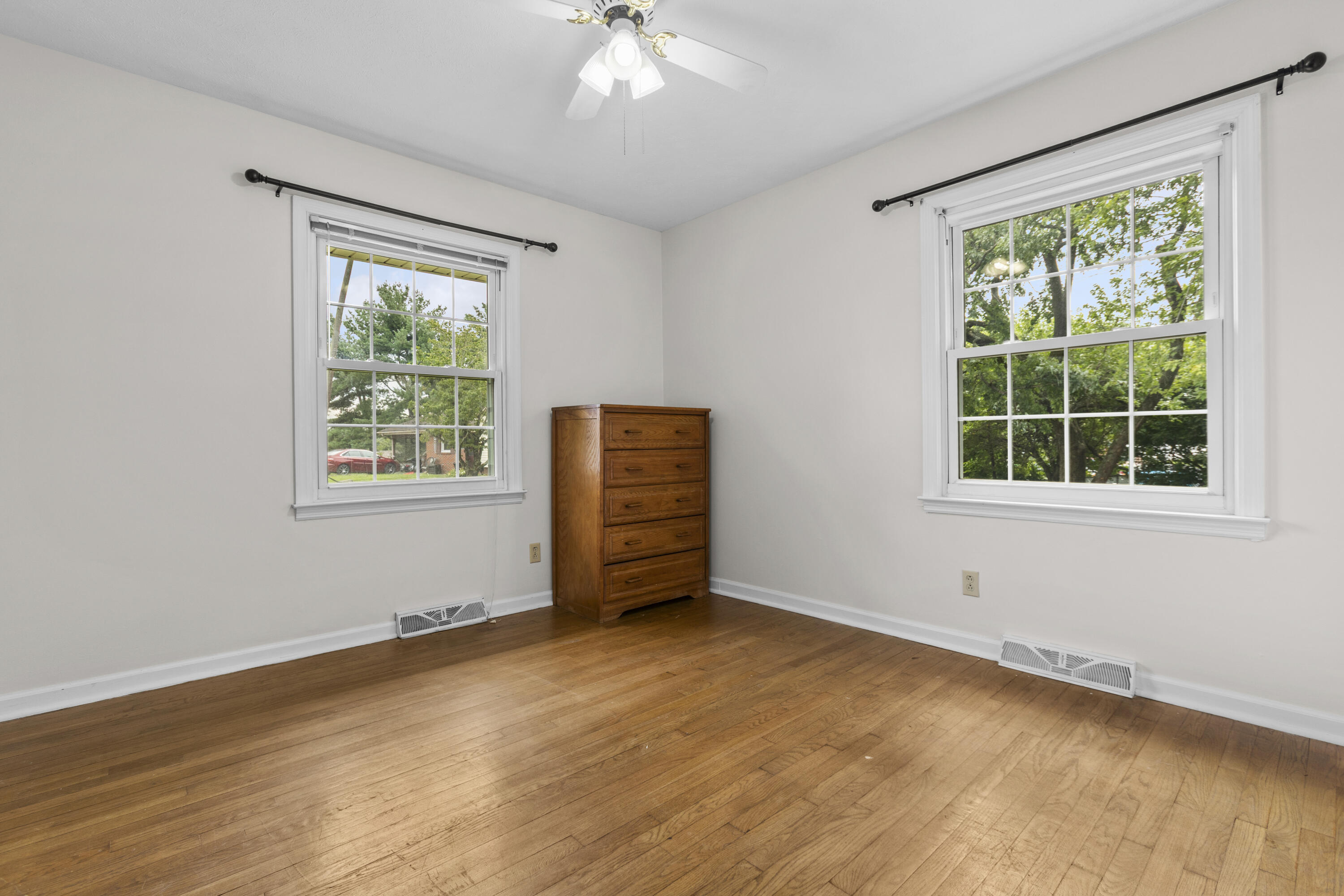 577 Cardinal Drive Property Photo 25