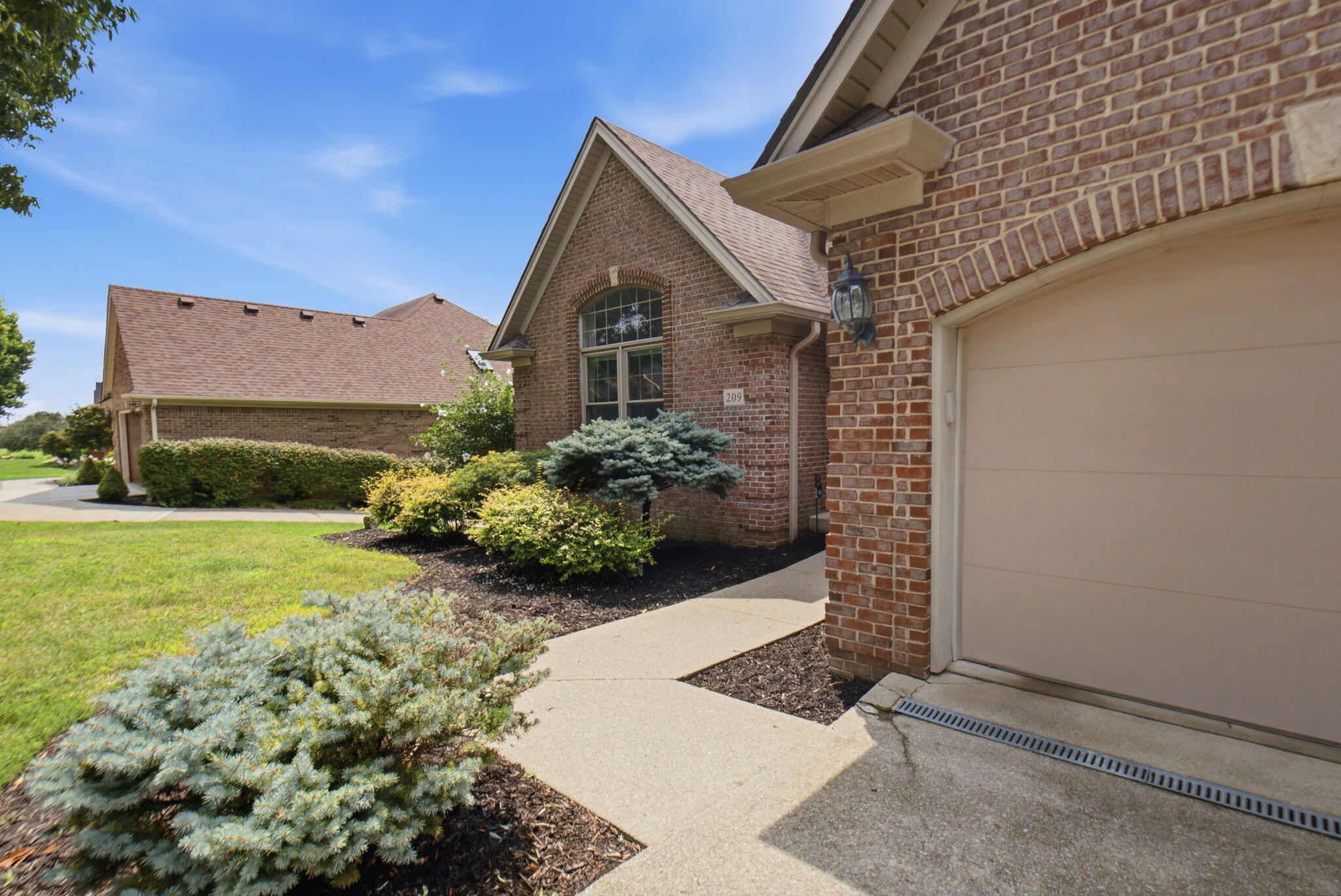 209 Park Lakes Drive Property Photo 60
