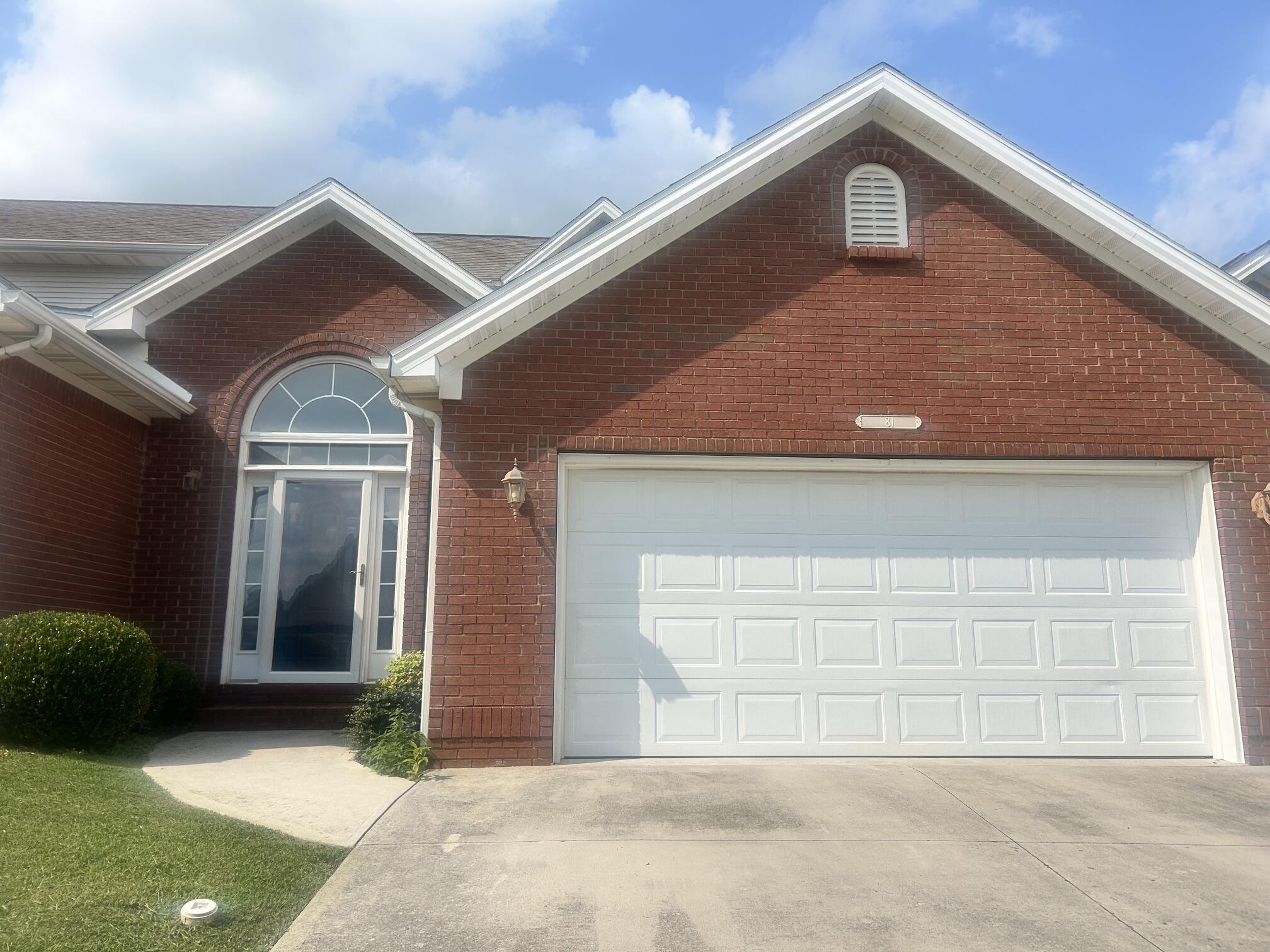81 E Saddlebrook Drive Property Photo 1