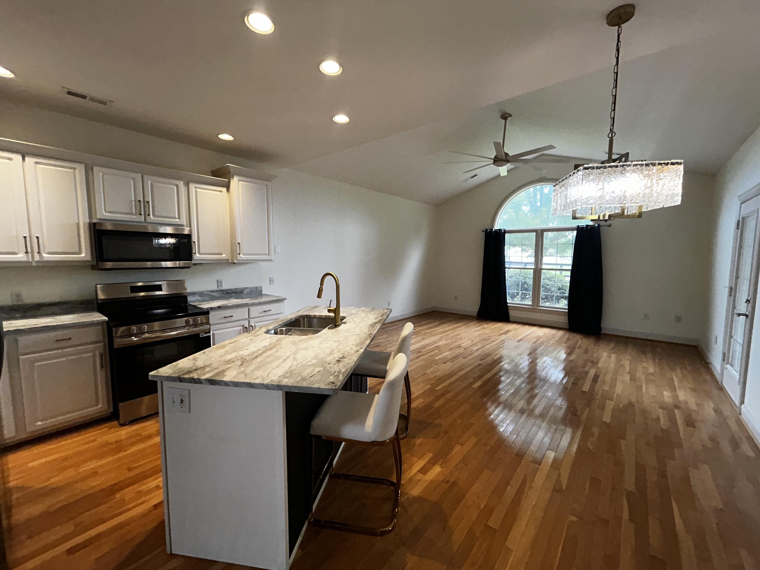 81 E Saddlebrook Drive Property Photo 12