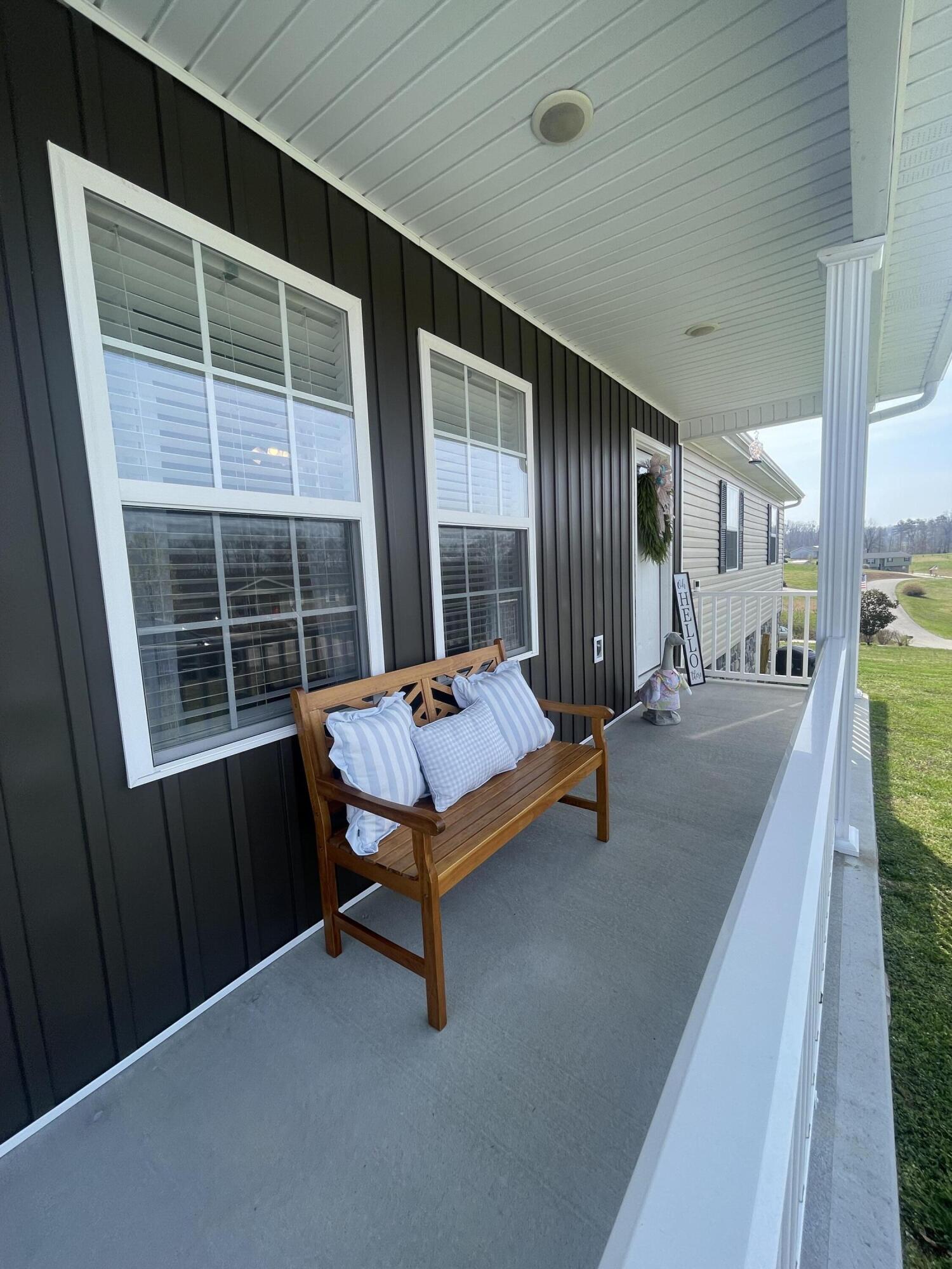 25 Hickory Hill Drive Property Photo 5
