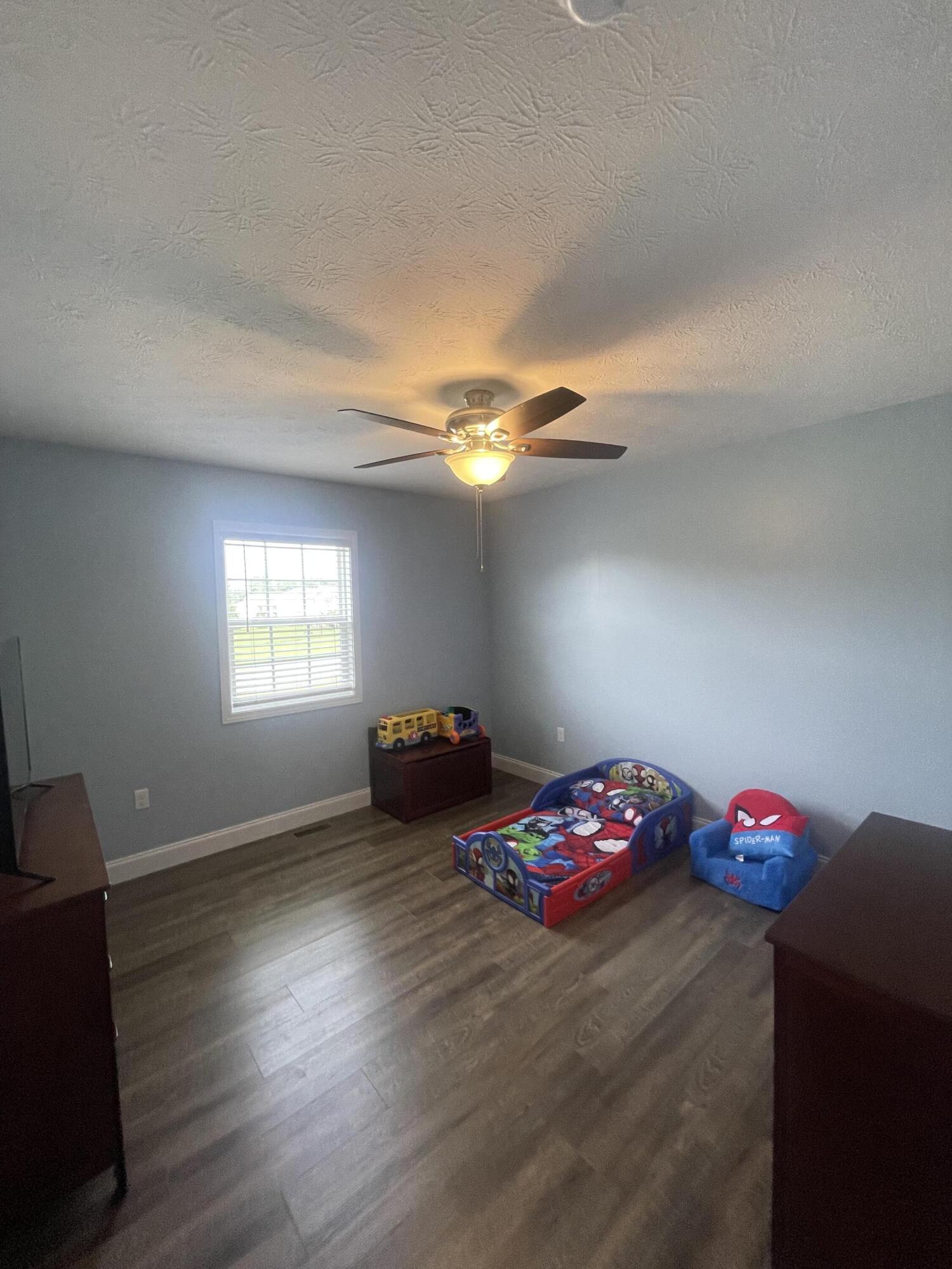 25 Hickory Hill Drive Property Photo 15