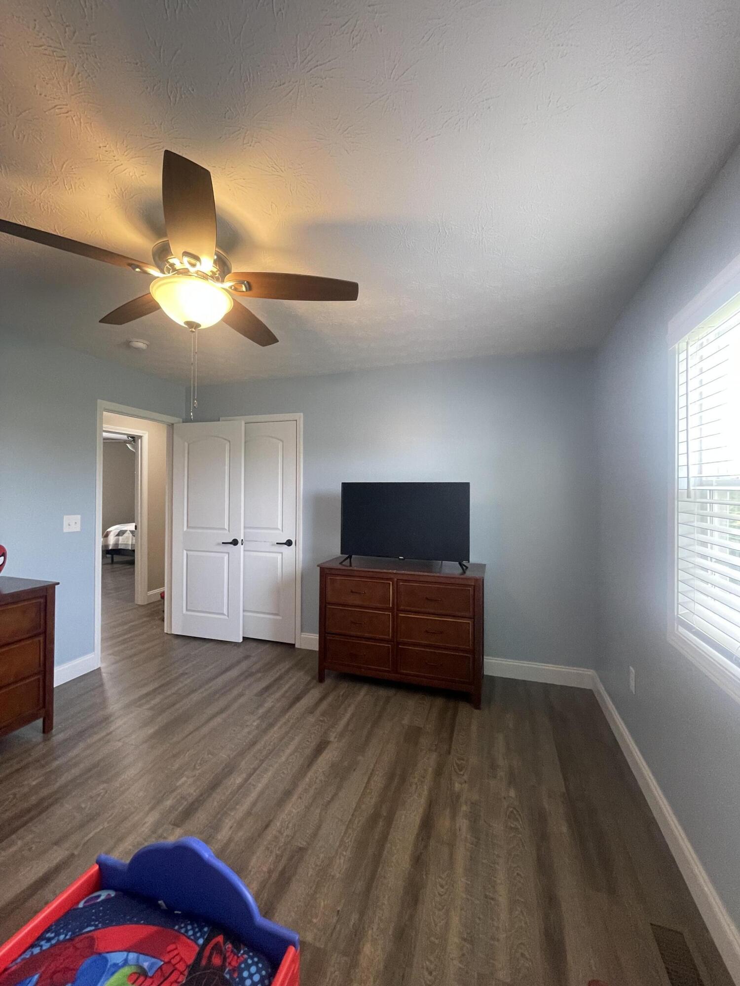 25 Hickory Hill Drive Property Photo 16