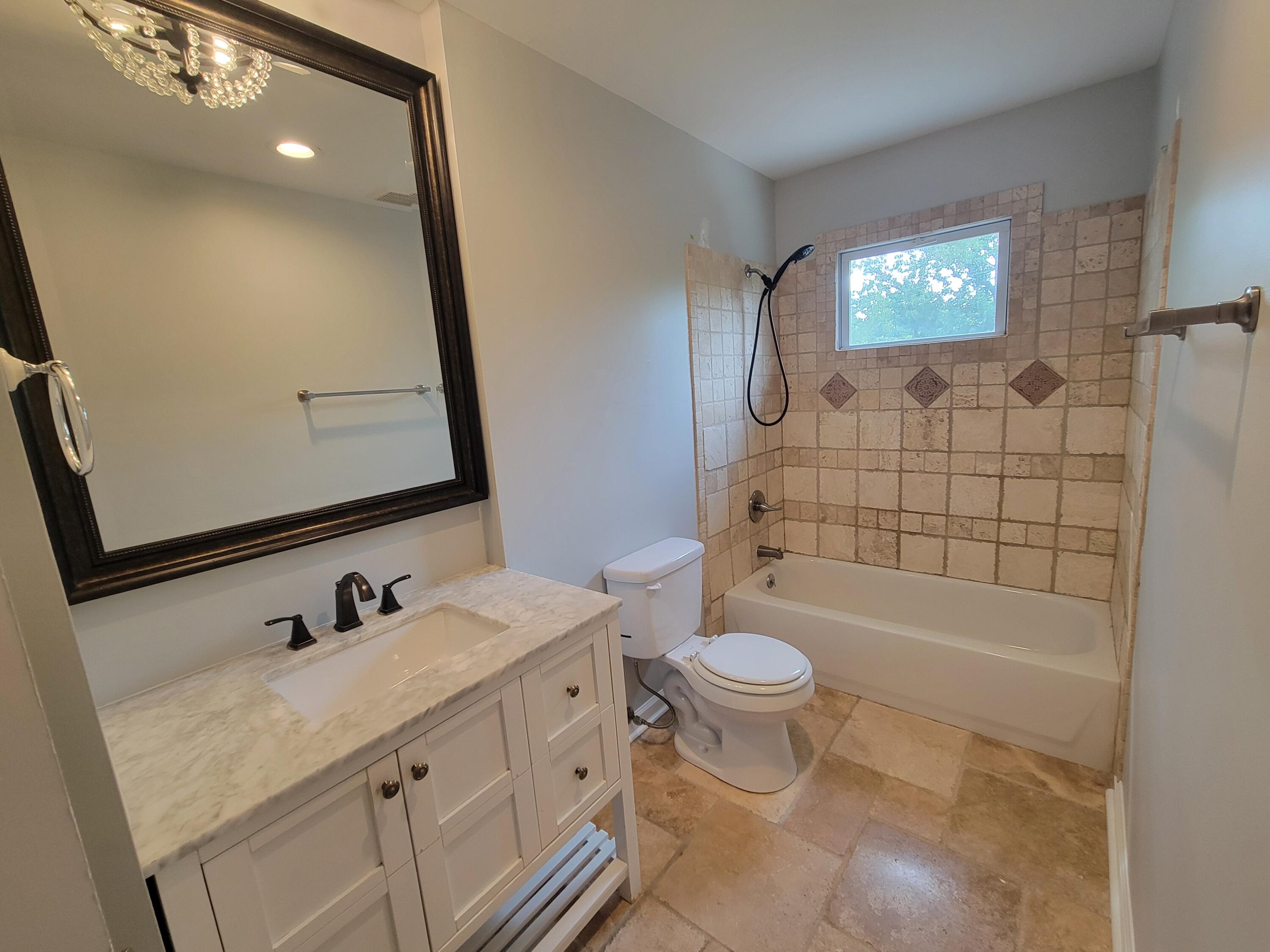 1401 Yosemite Circle Property Photo 7