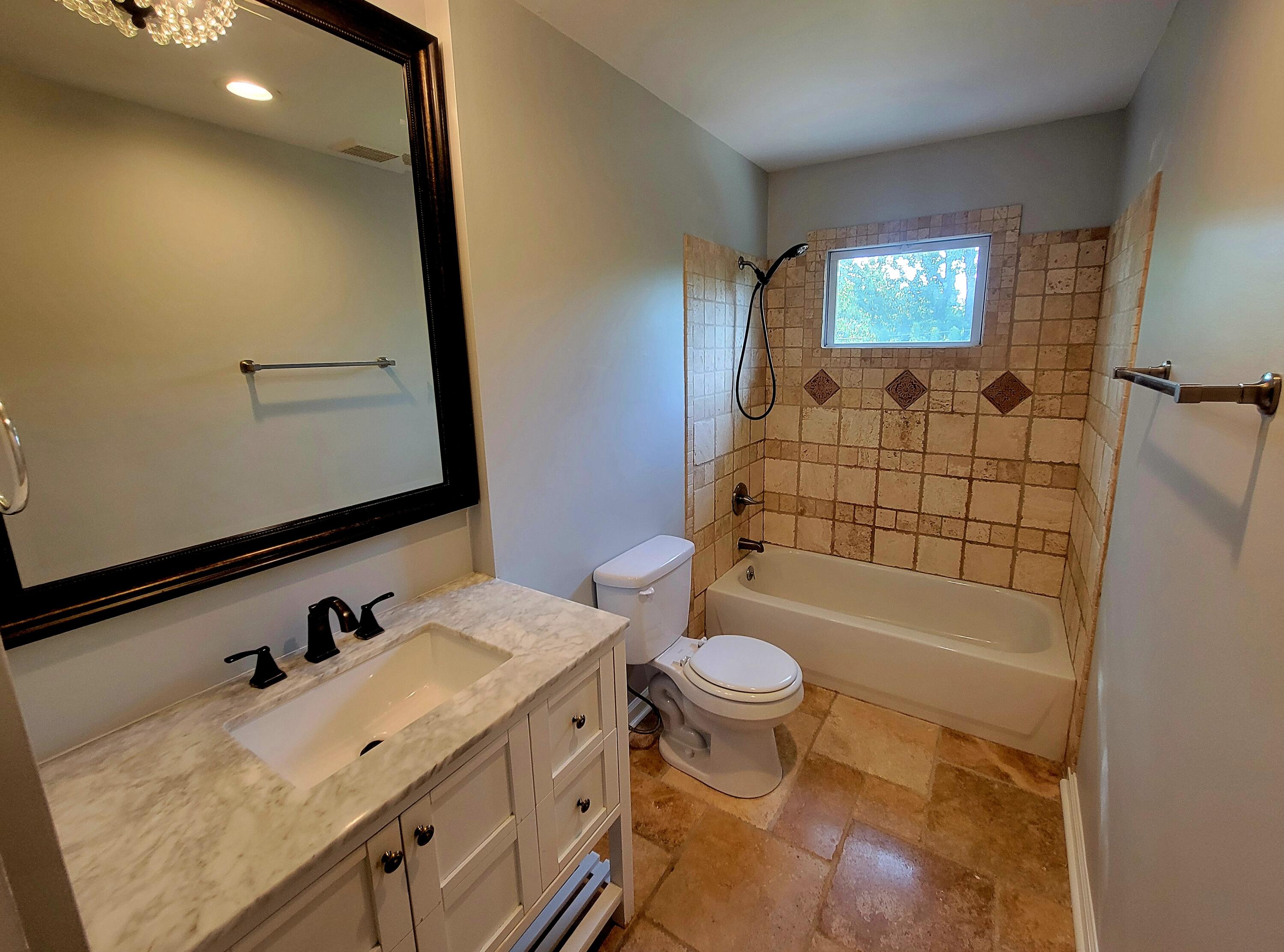 1401 Yosemite Circle Property Photo 8