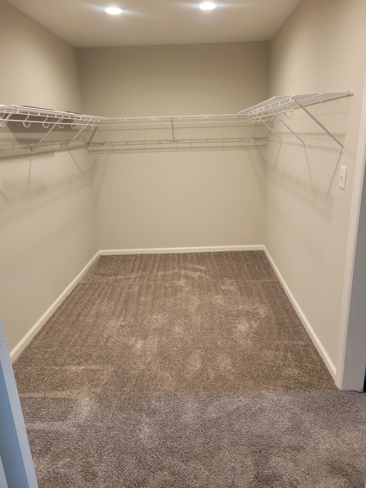 1401 Yosemite Circle Property Photo 12