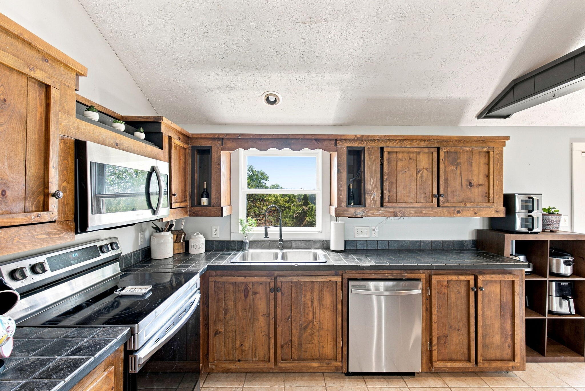 289 Turner Ridge Property Photo 17