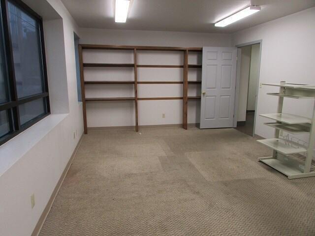 1152 Riverside Drive Property Photo 7