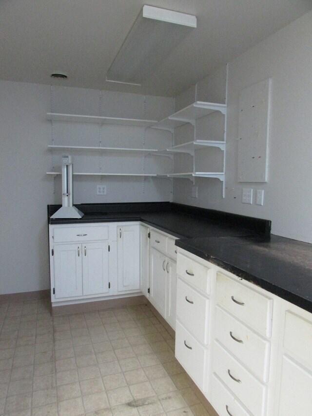 1152 Riverside Drive Property Photo 9