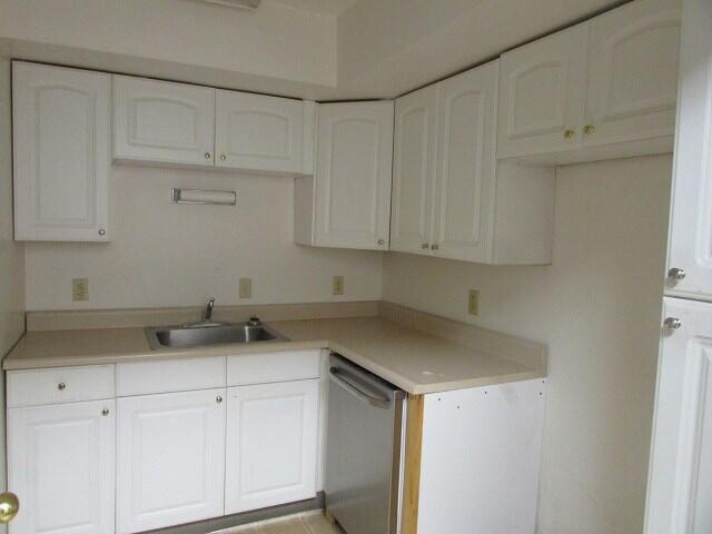 1152 Riverside Drive Property Photo 10