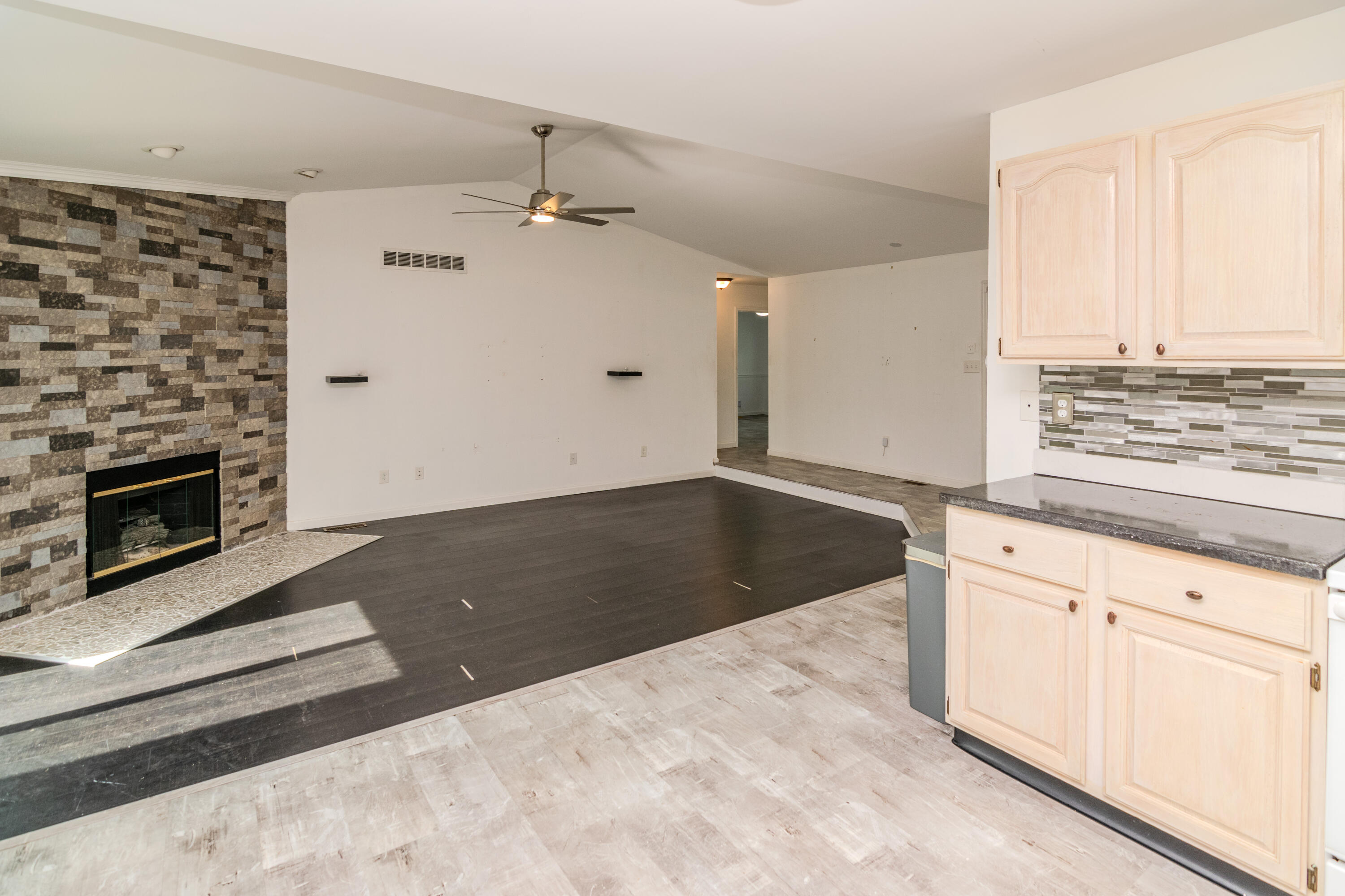 384 Stone Creek Drive Property Photo 16