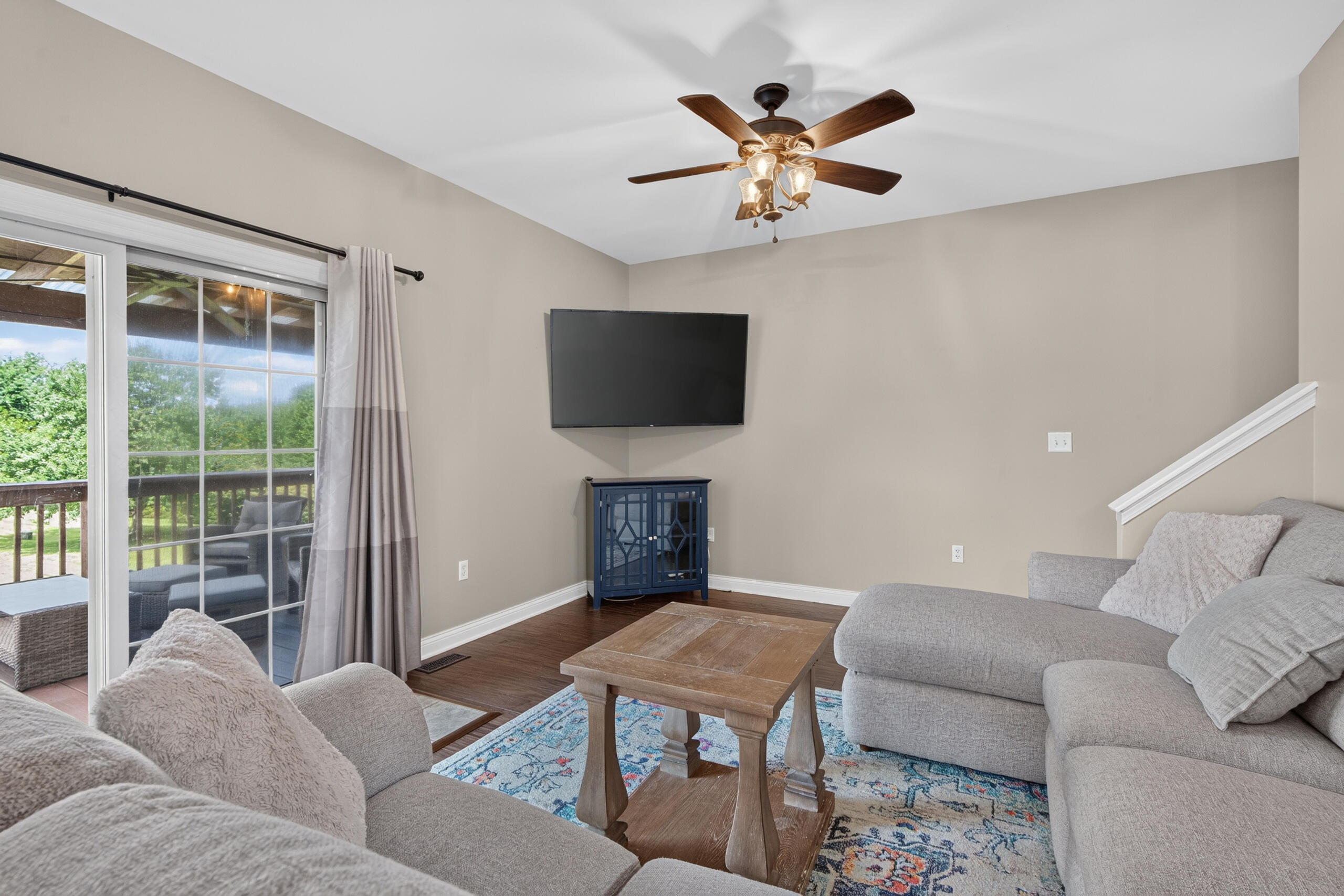 1029 Cedar Ridge Lane Property Photo 7