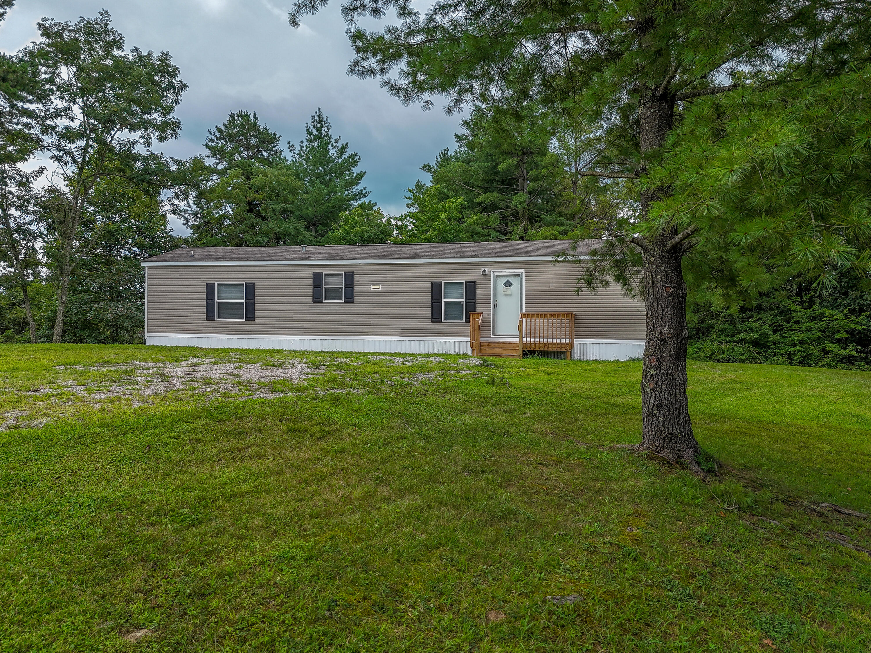 335 Maxey Flat Rd Road Property Photo 1