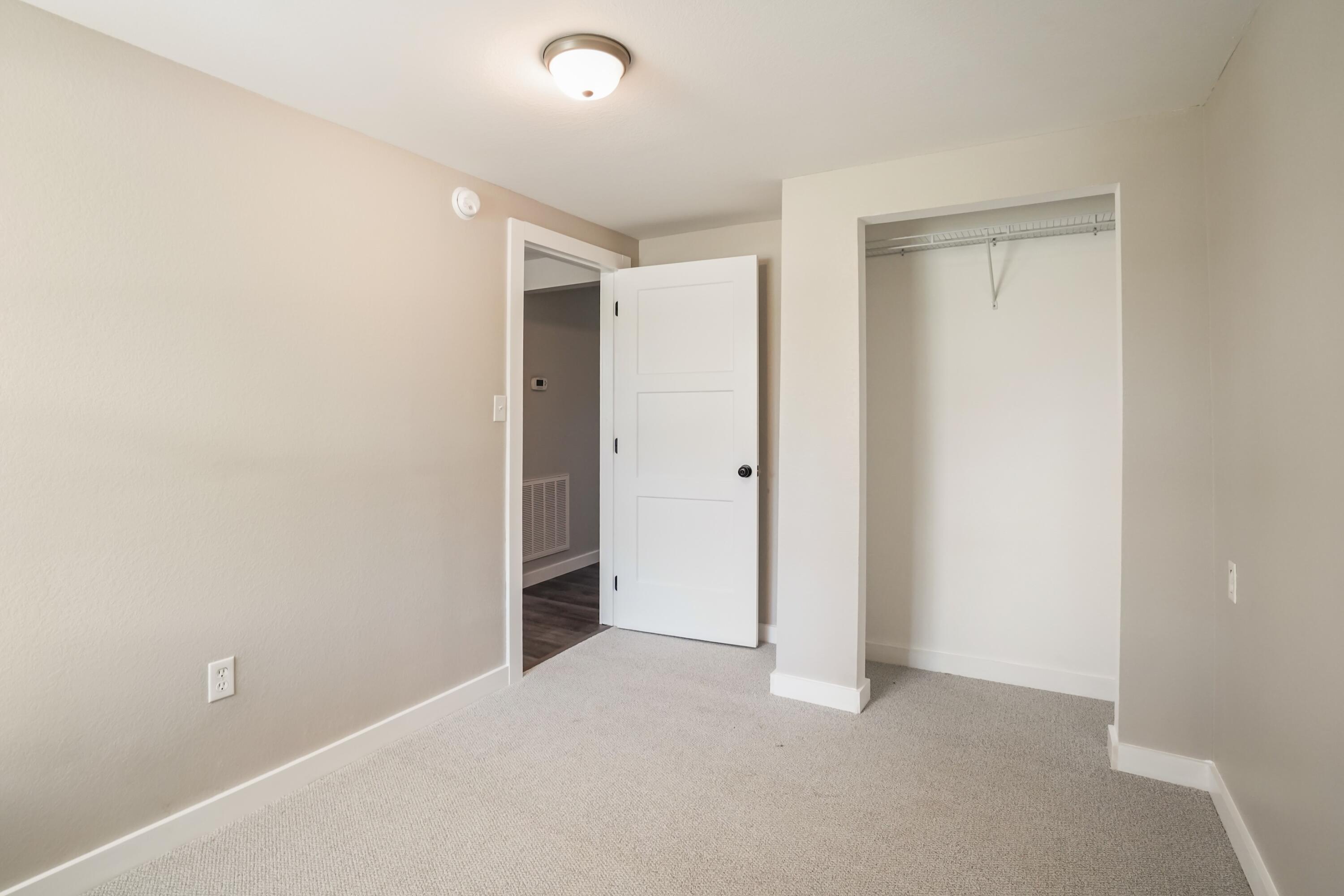 691 Strunk Highway Property Photo 7