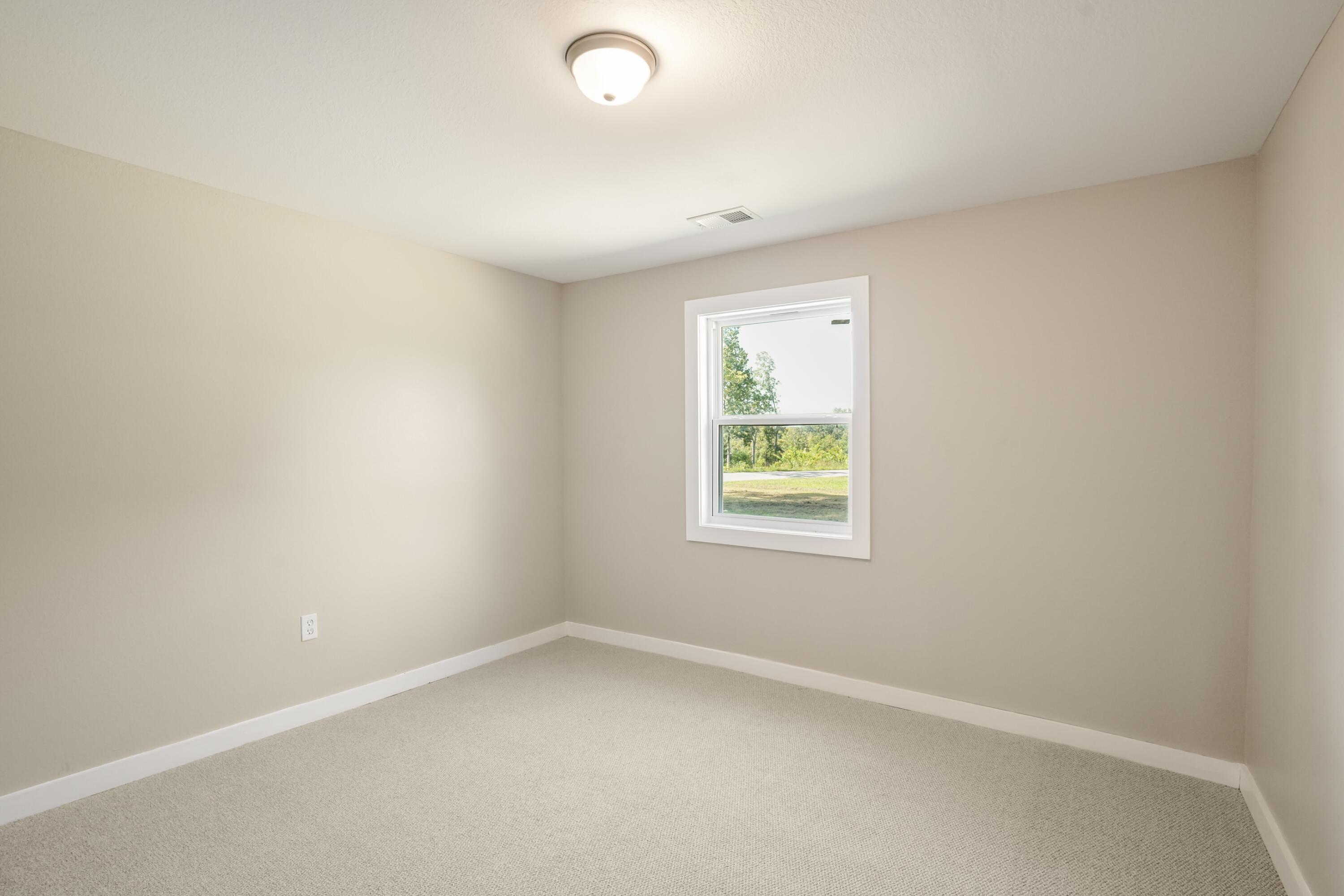 691 Strunk Highway Property Photo 11