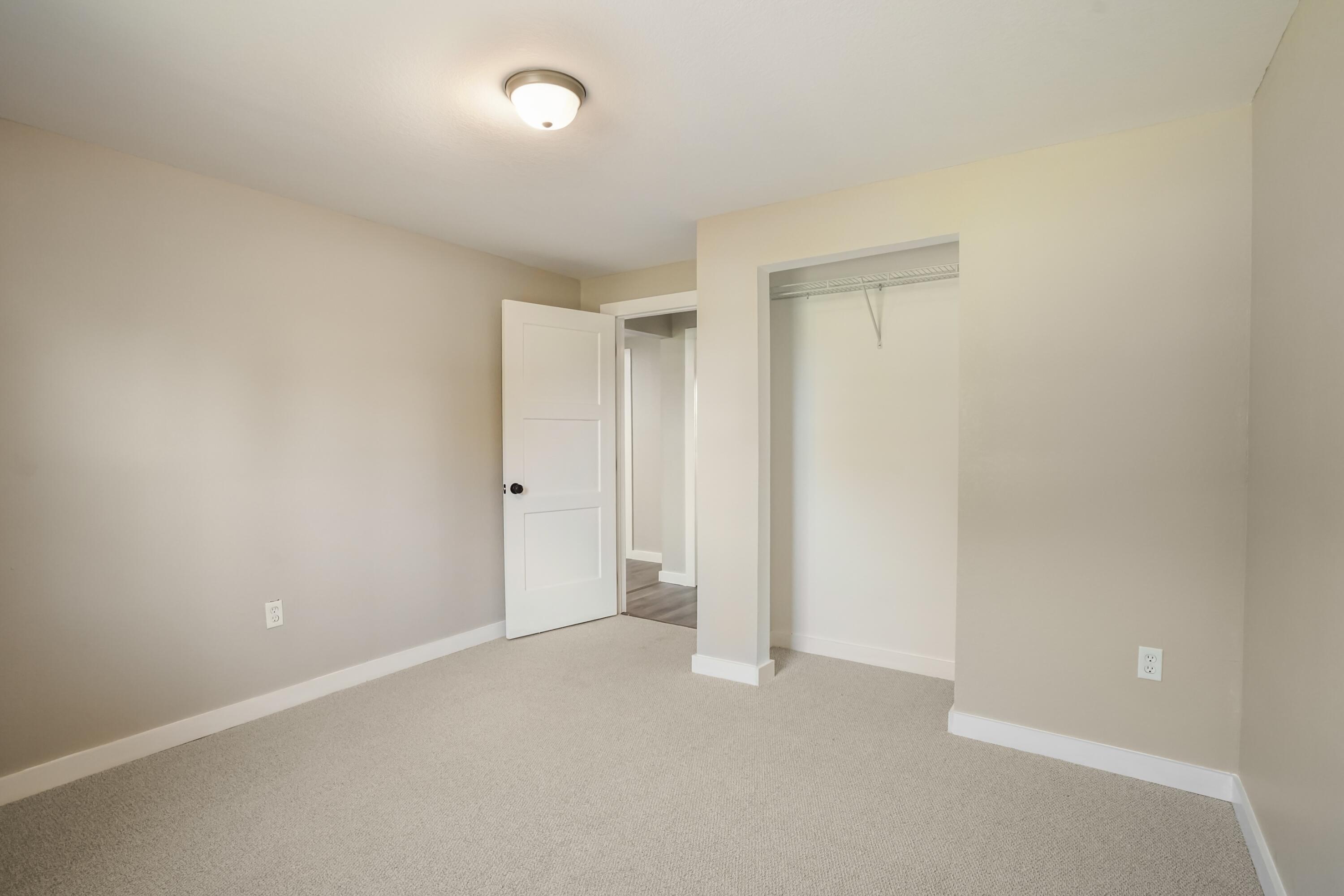 691 Strunk Highway Property Photo 12