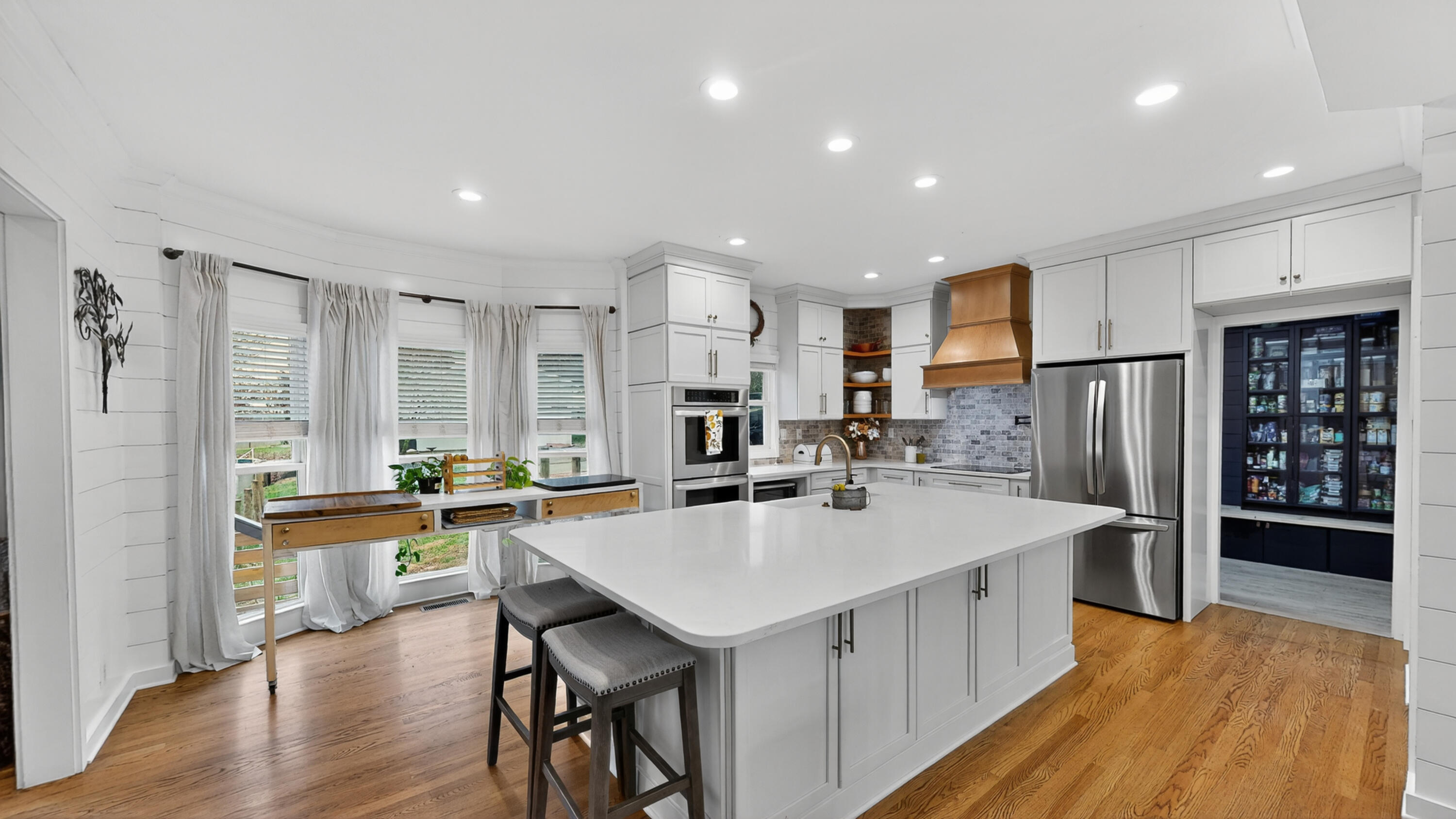 779 Kings Highway Property Photo 17