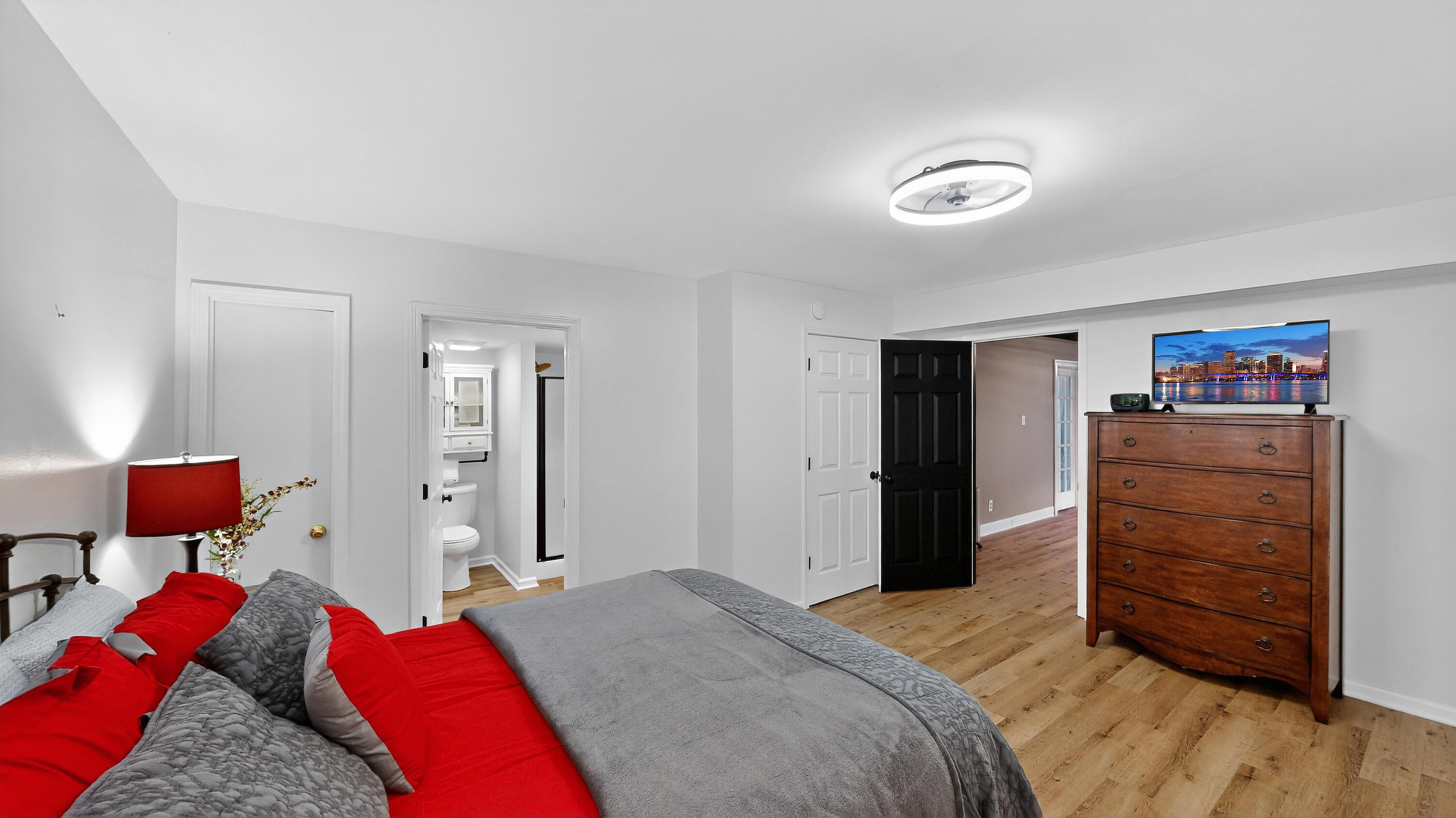 779 Kings Highway Property Photo 43