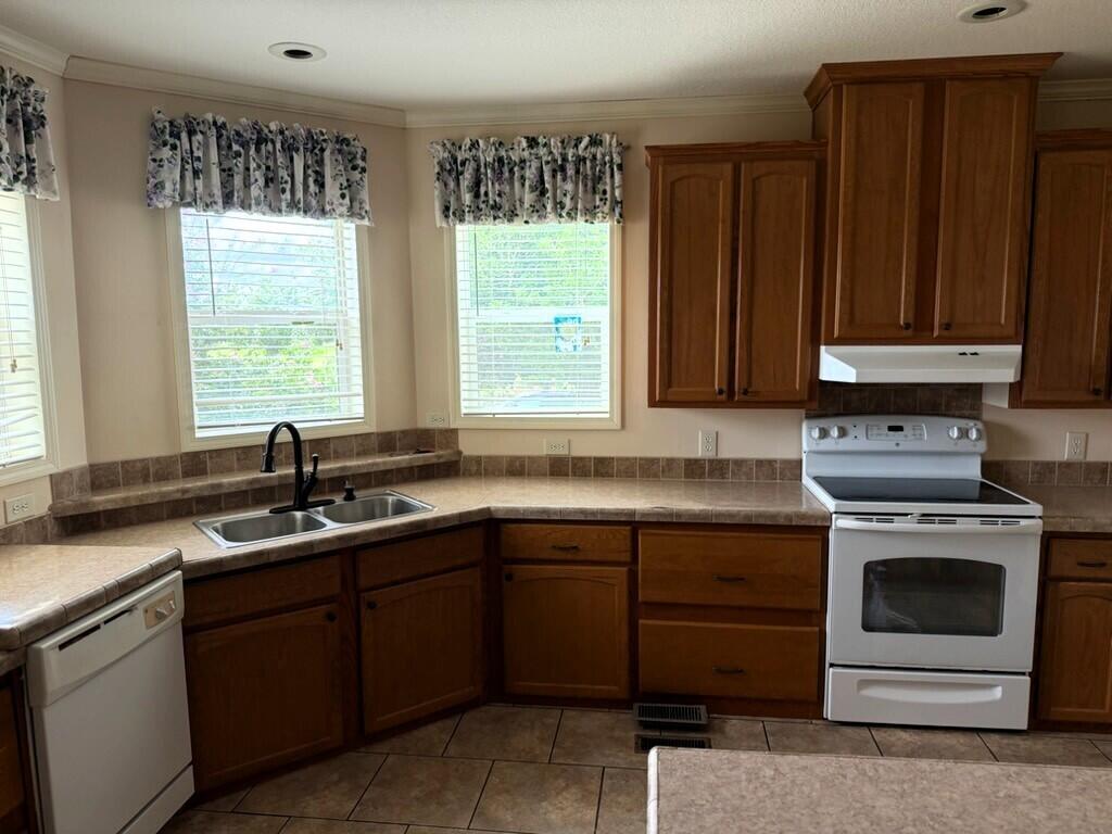 9005 Us-45 Property Photo 5