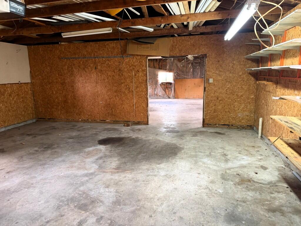 9005 Us-45 Property Photo 18