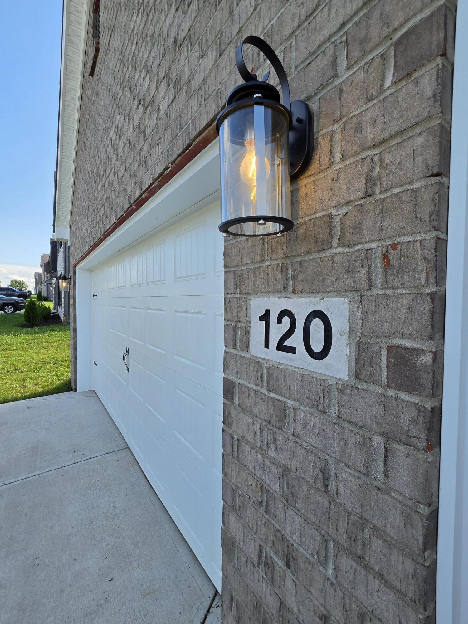 120 Linzi Way Property Photo 2