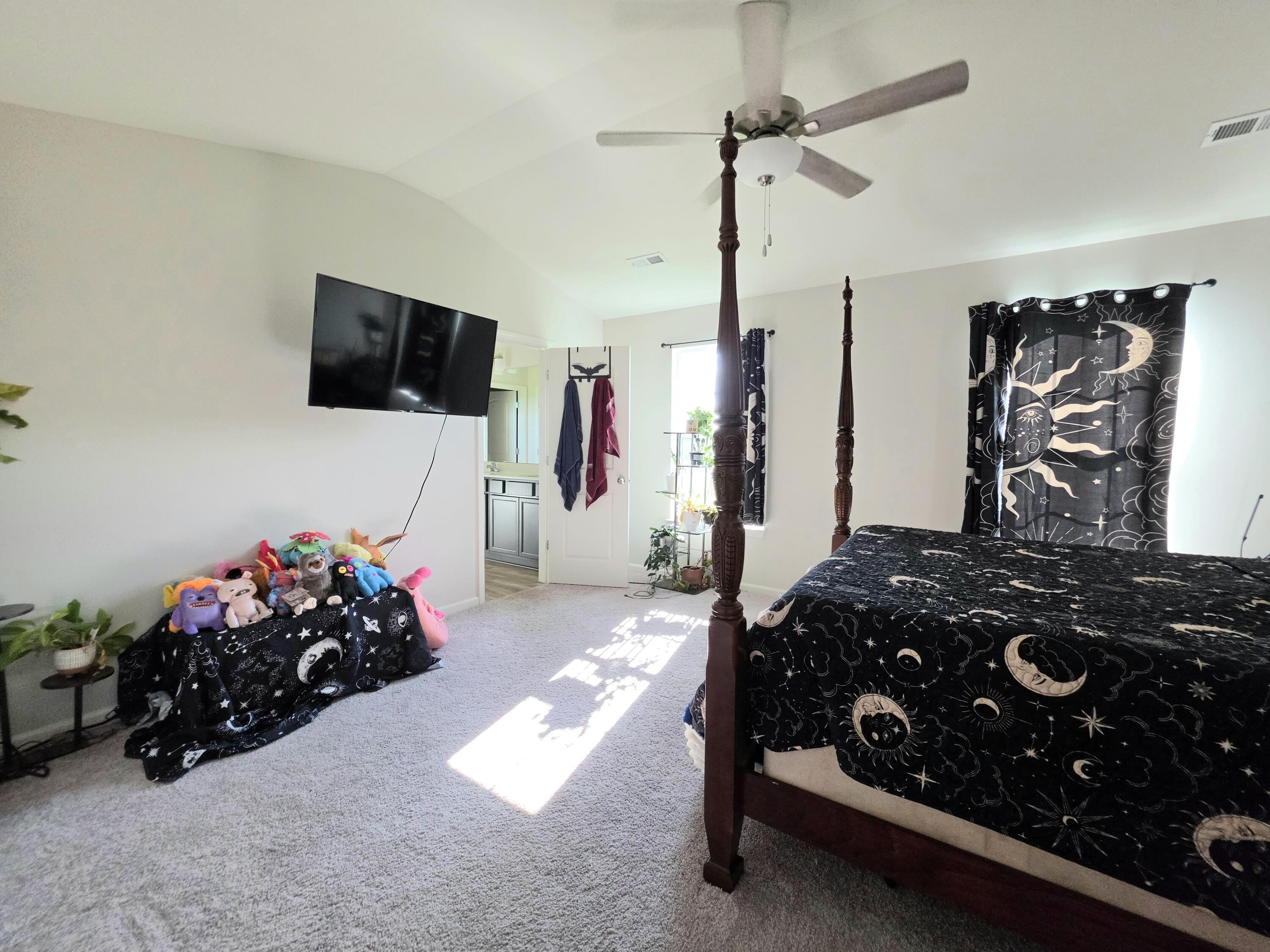 120 Linzi Way Property Photo 12