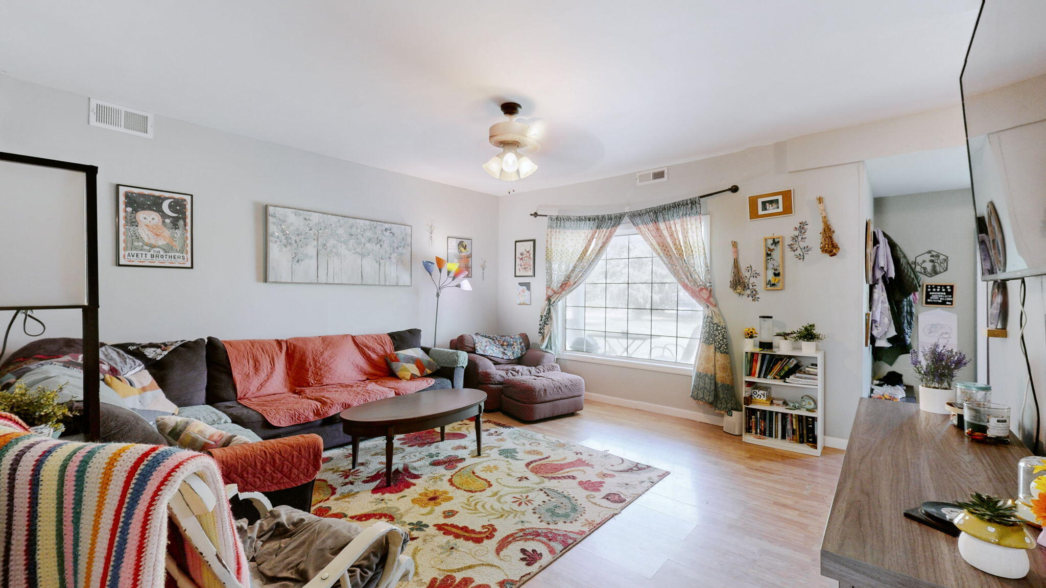 645 Heron Road Property Photo 4
