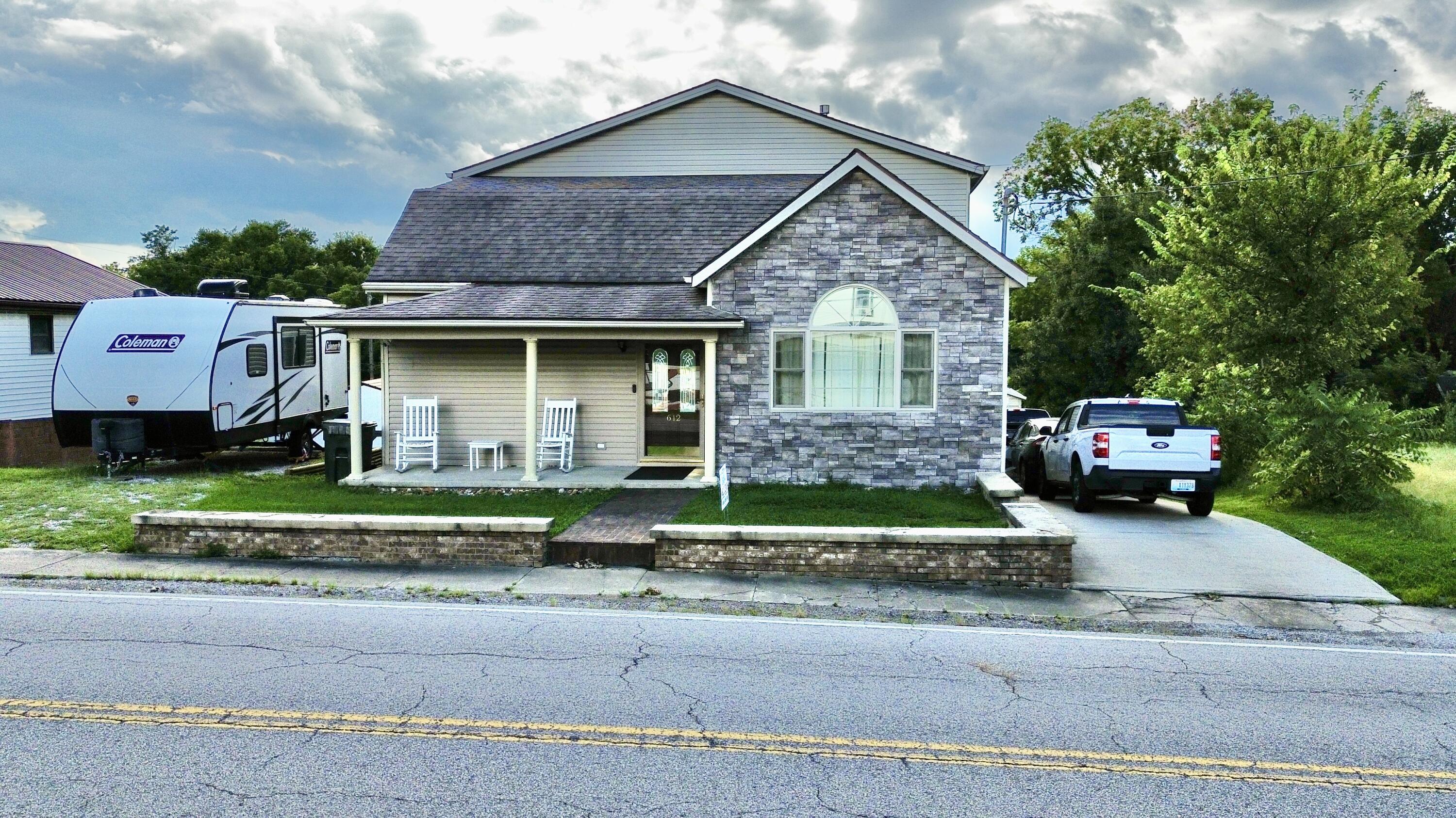 612 N Broadway Street Property Photo 57