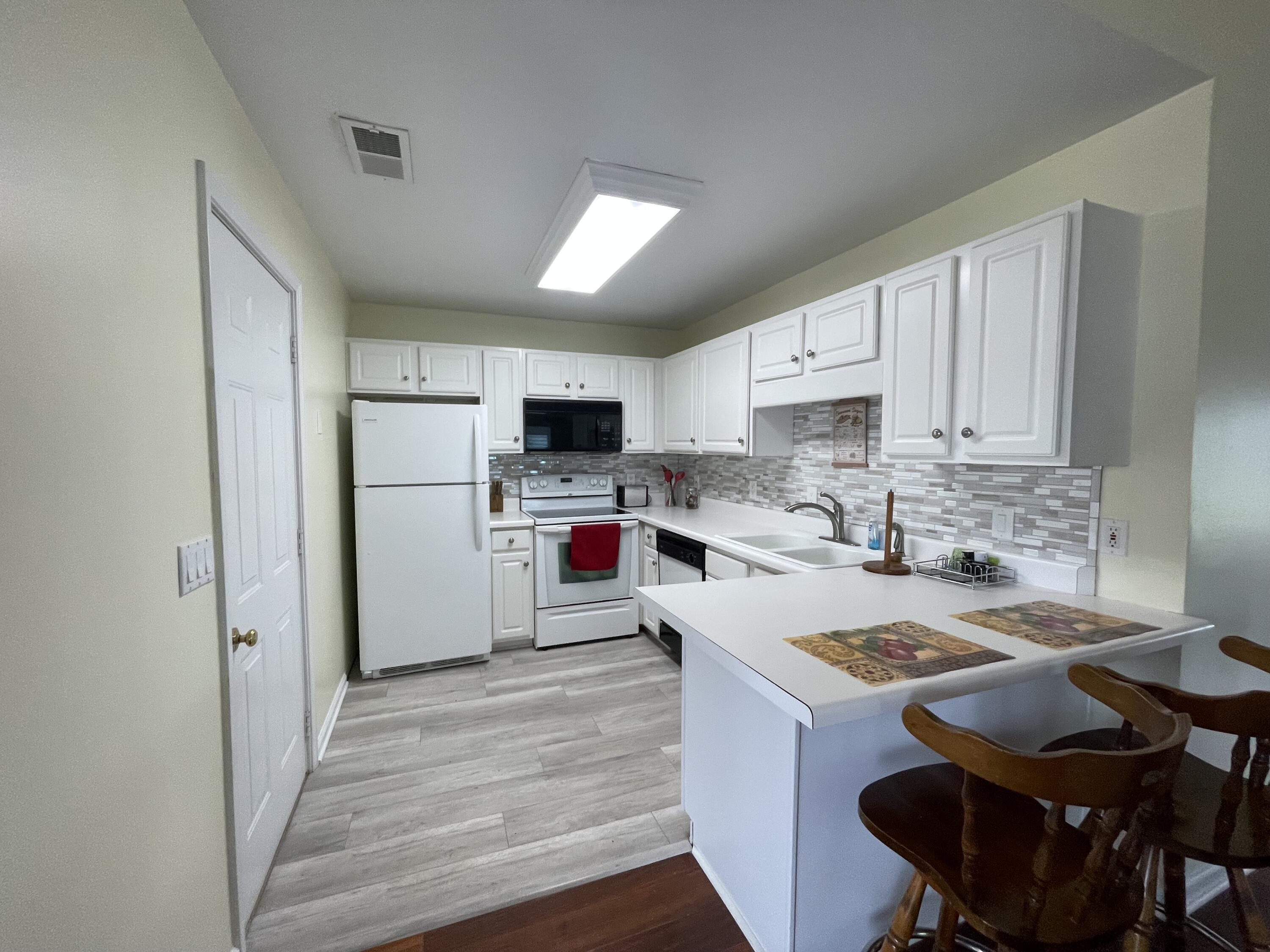 17 Osage Drive Property Photo 6