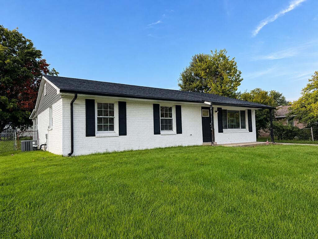 211 Mount Vernon Drive Property Photo 2