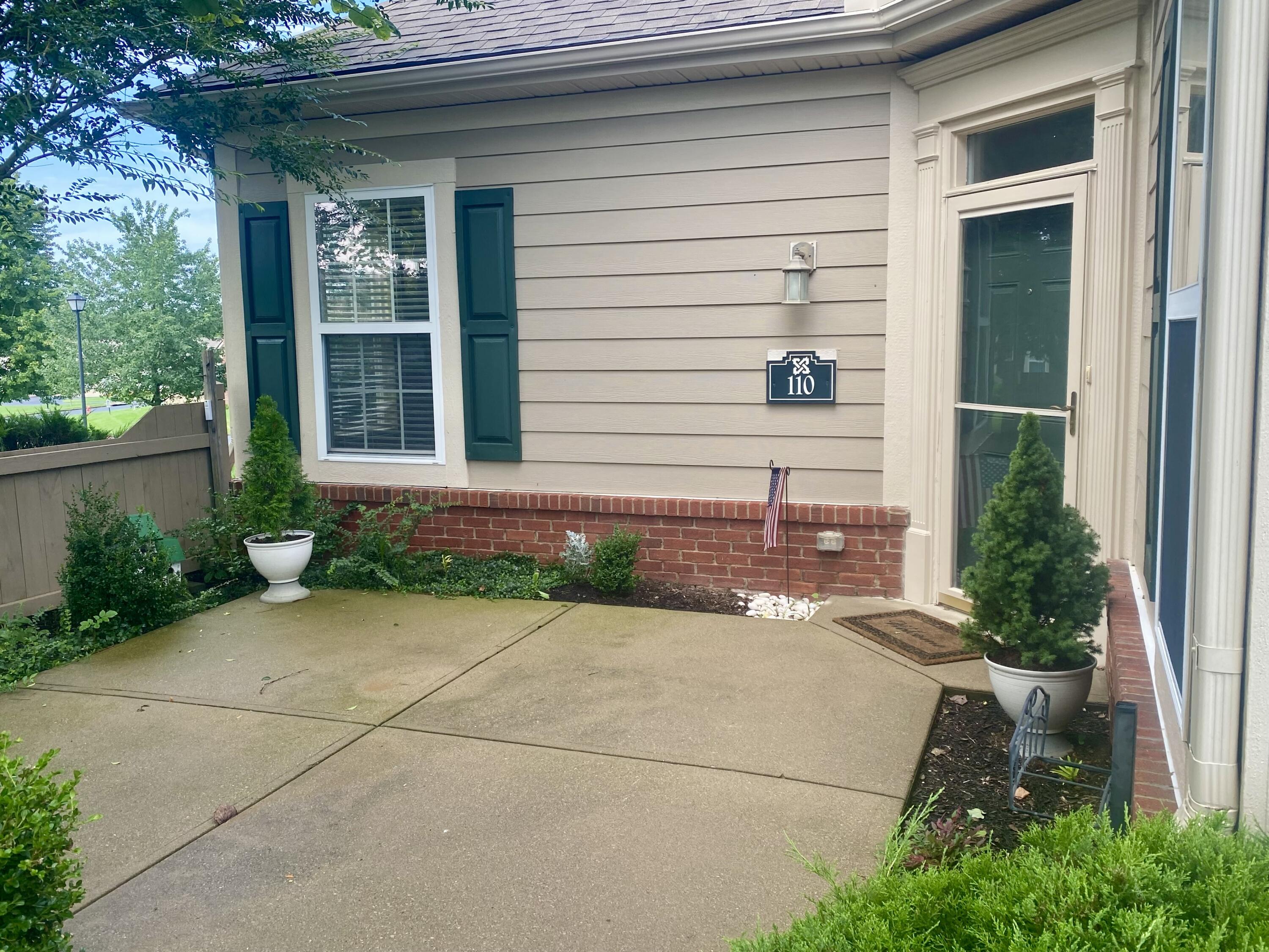 110 Academy Drive Property Photo 4