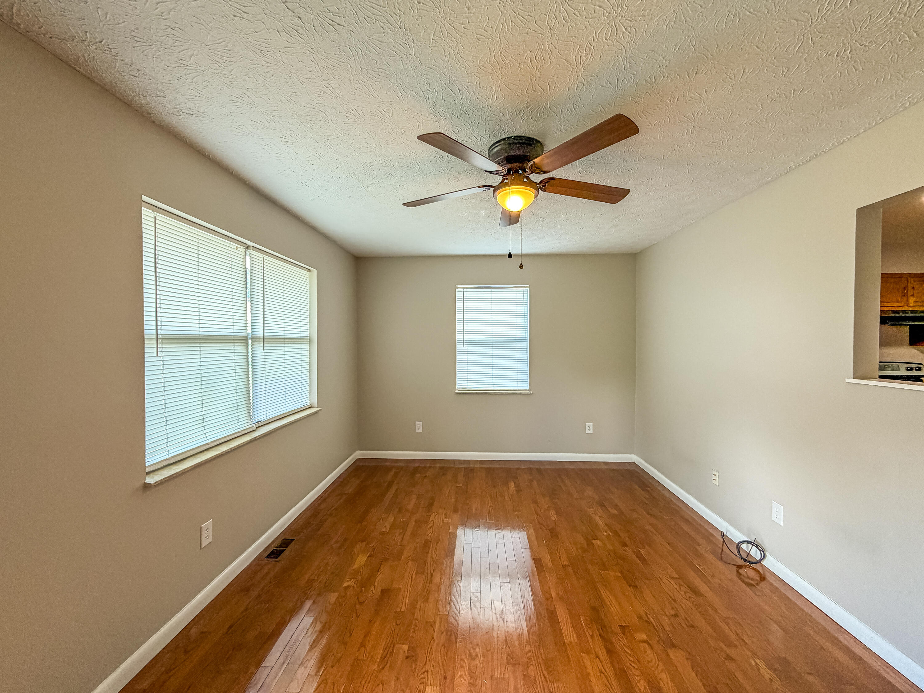 1029 Cardinal Drive Property Photo 12