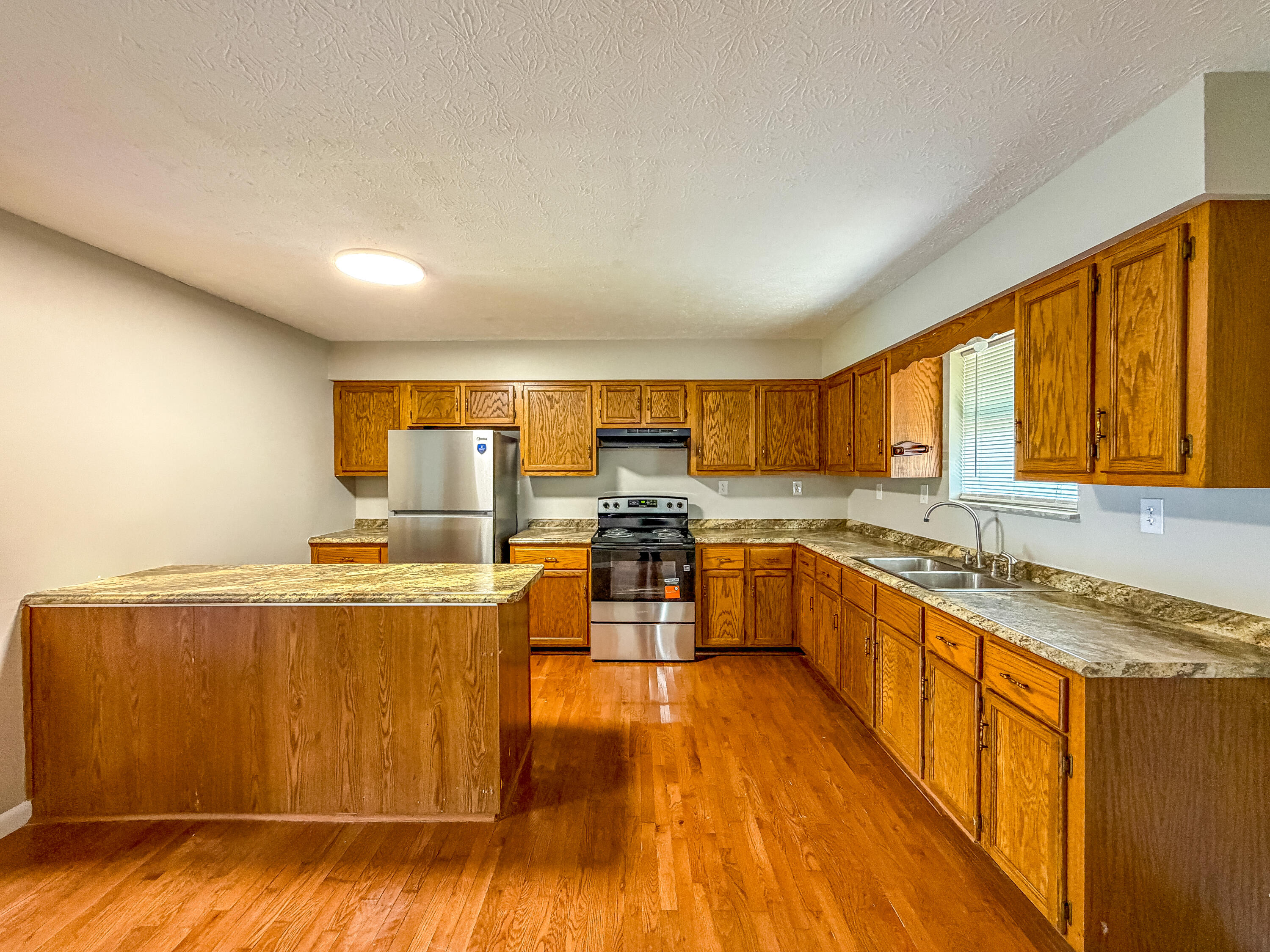 1029 Cardinal Drive Property Photo 17