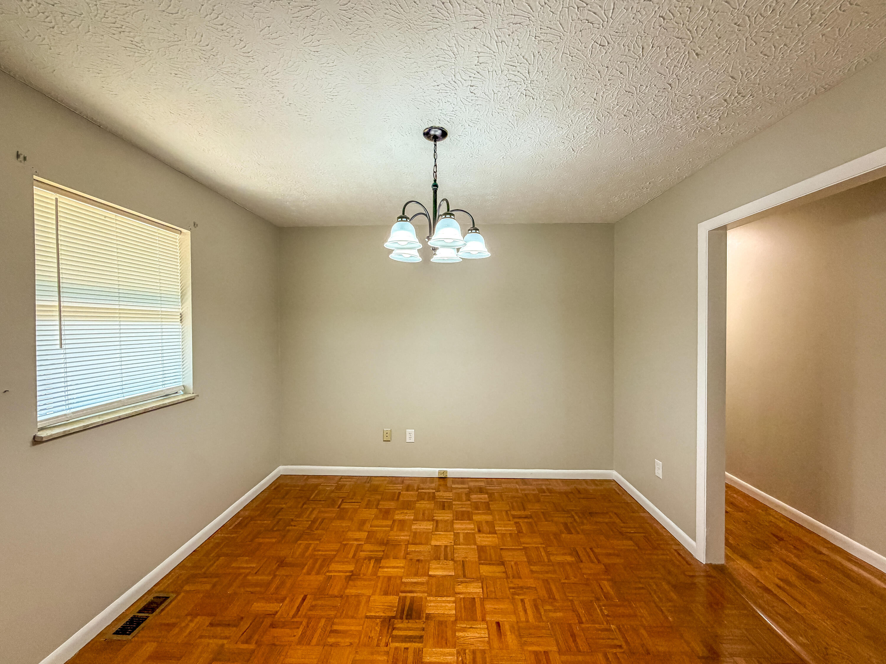 1029 Cardinal Drive Property Photo 19