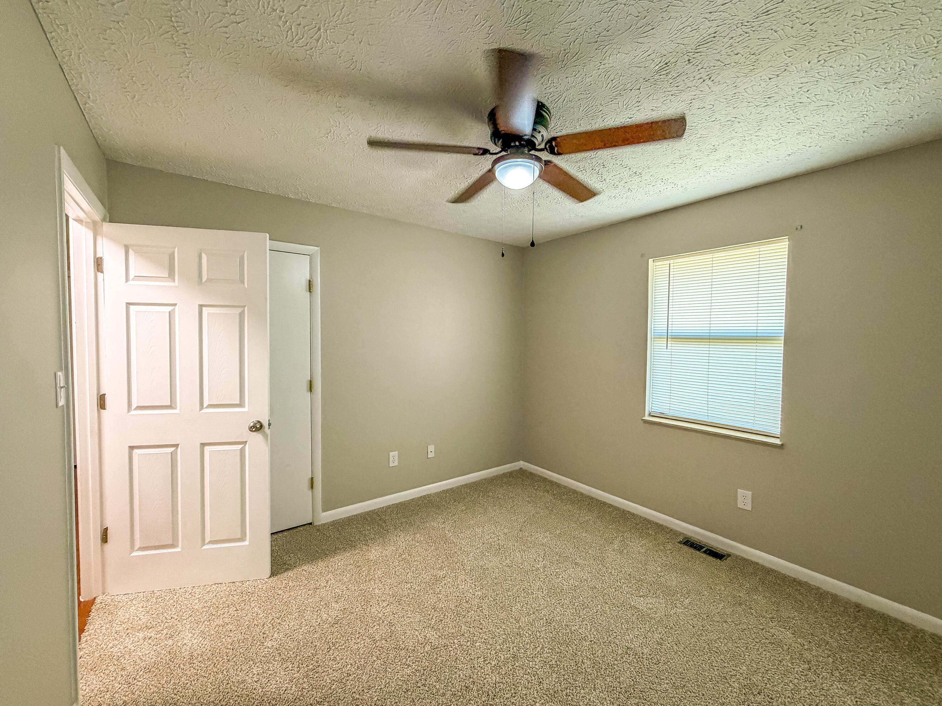 1029 Cardinal Drive Property Photo 25