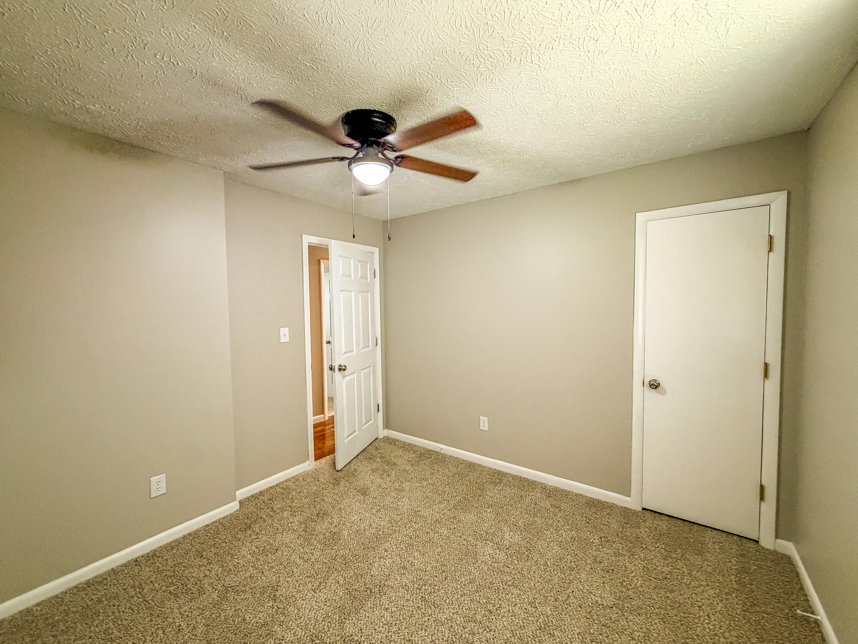 1029 Cardinal Drive Property Photo 28