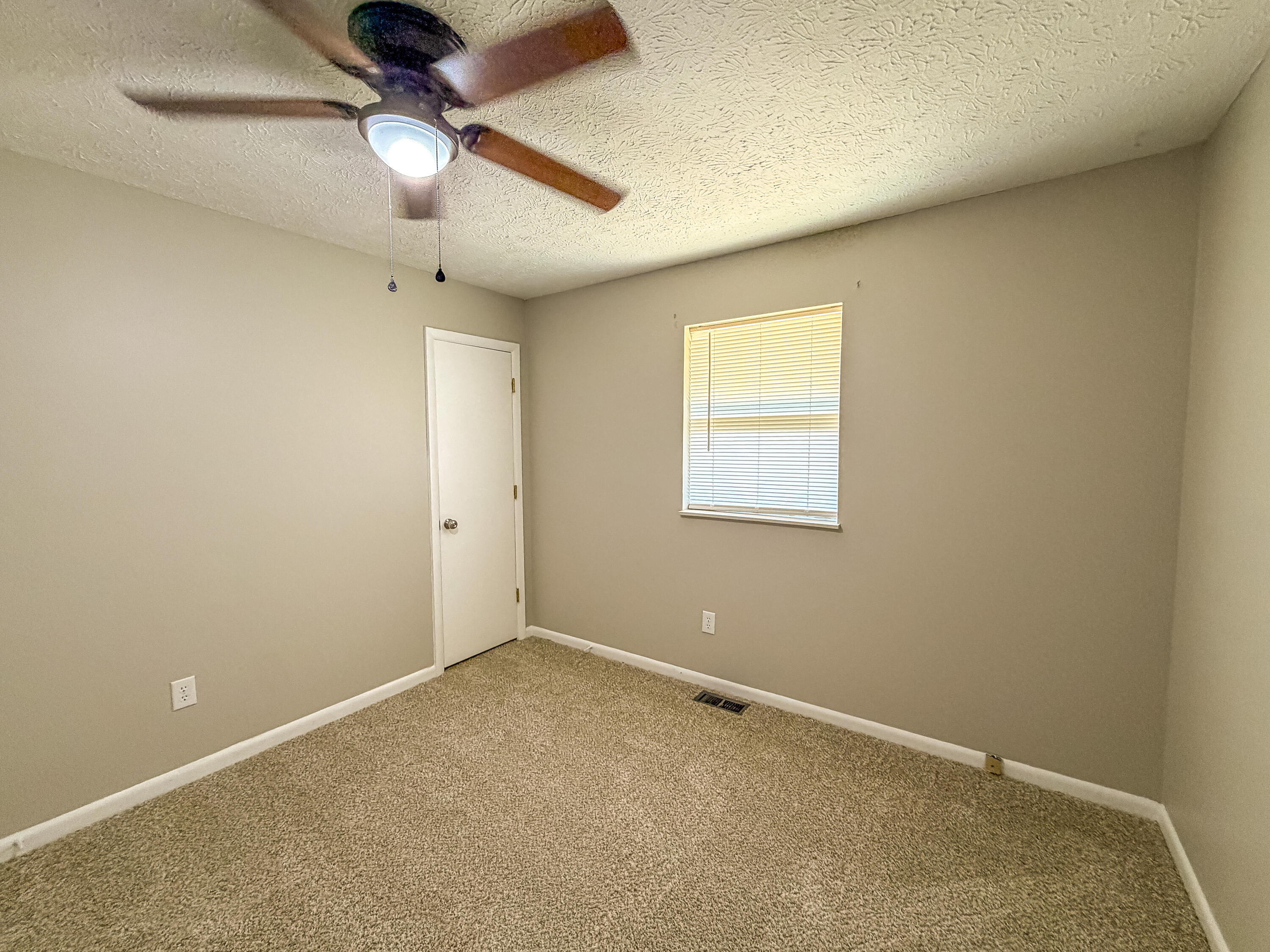 1029 Cardinal Drive Property Photo 29