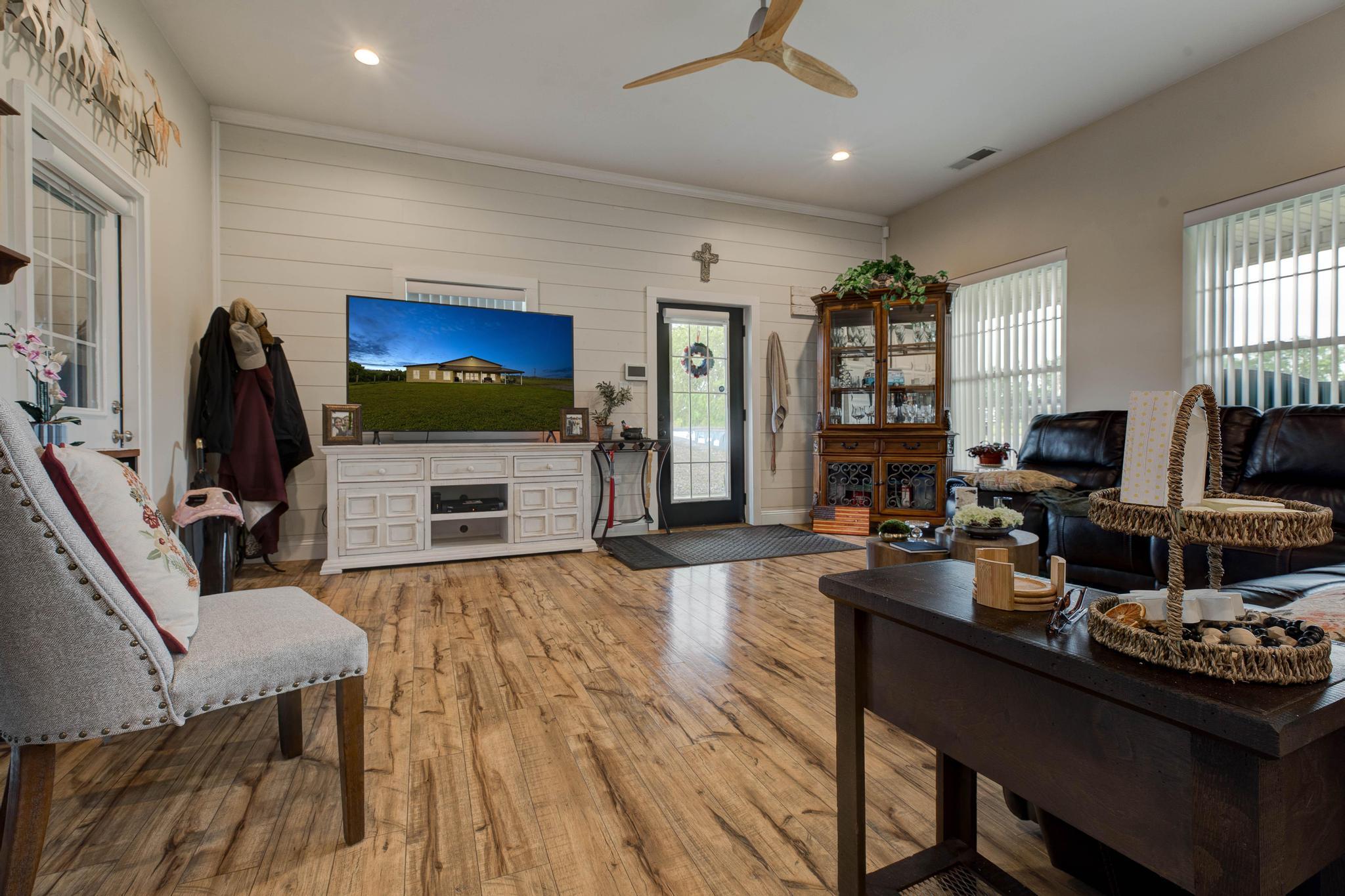 4578 Combs Ferry Rd Road Property Photo 18