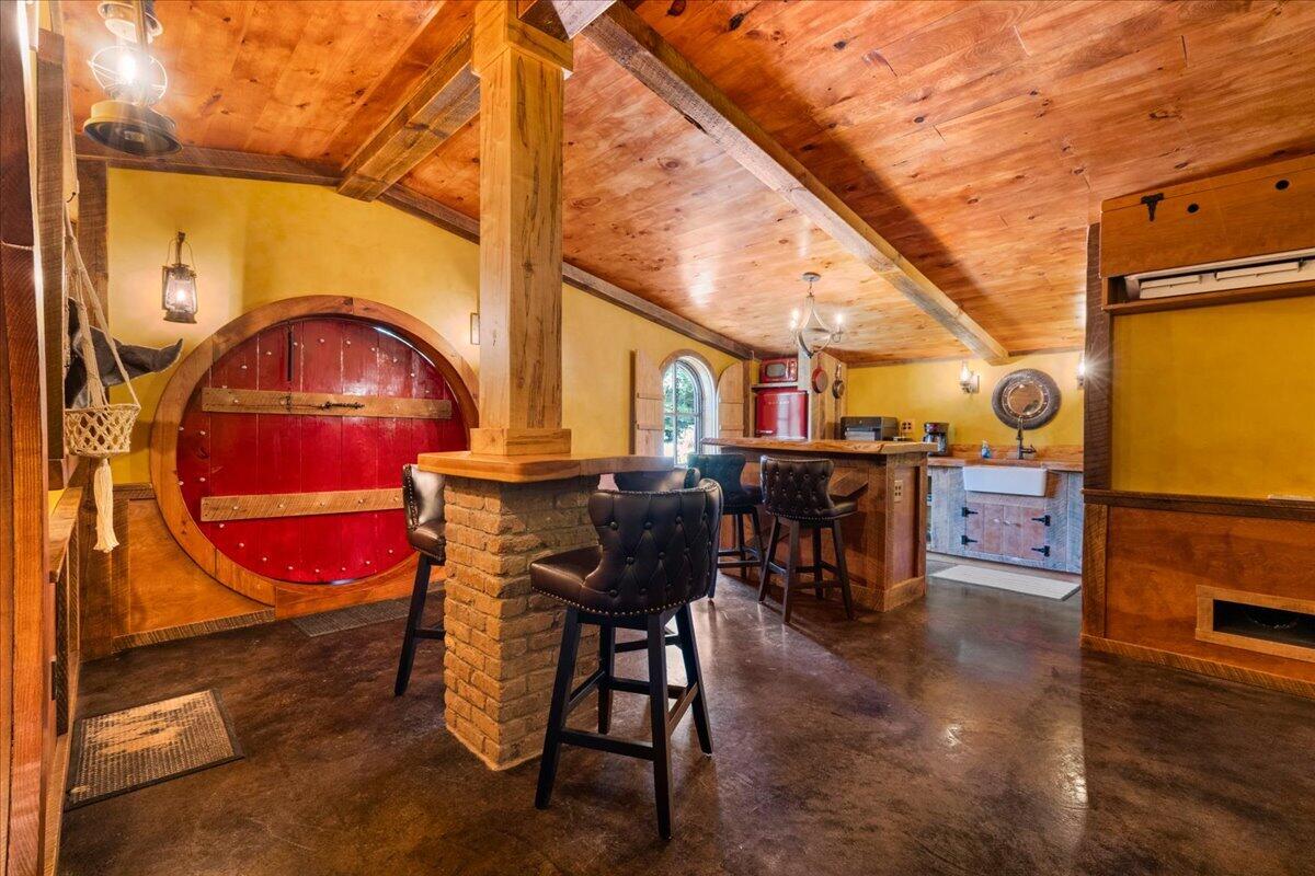 554 Cliffview Road Property Photo 14