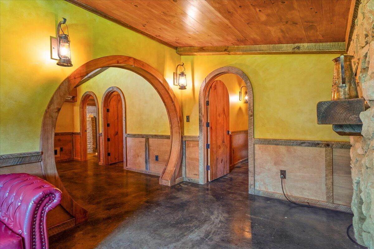 554 Cliffview Road Property Photo 24