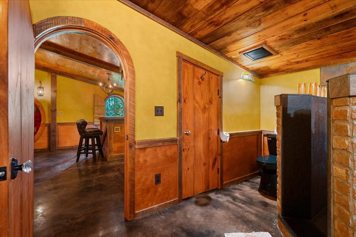 554 Cliffview Road Property Photo 35