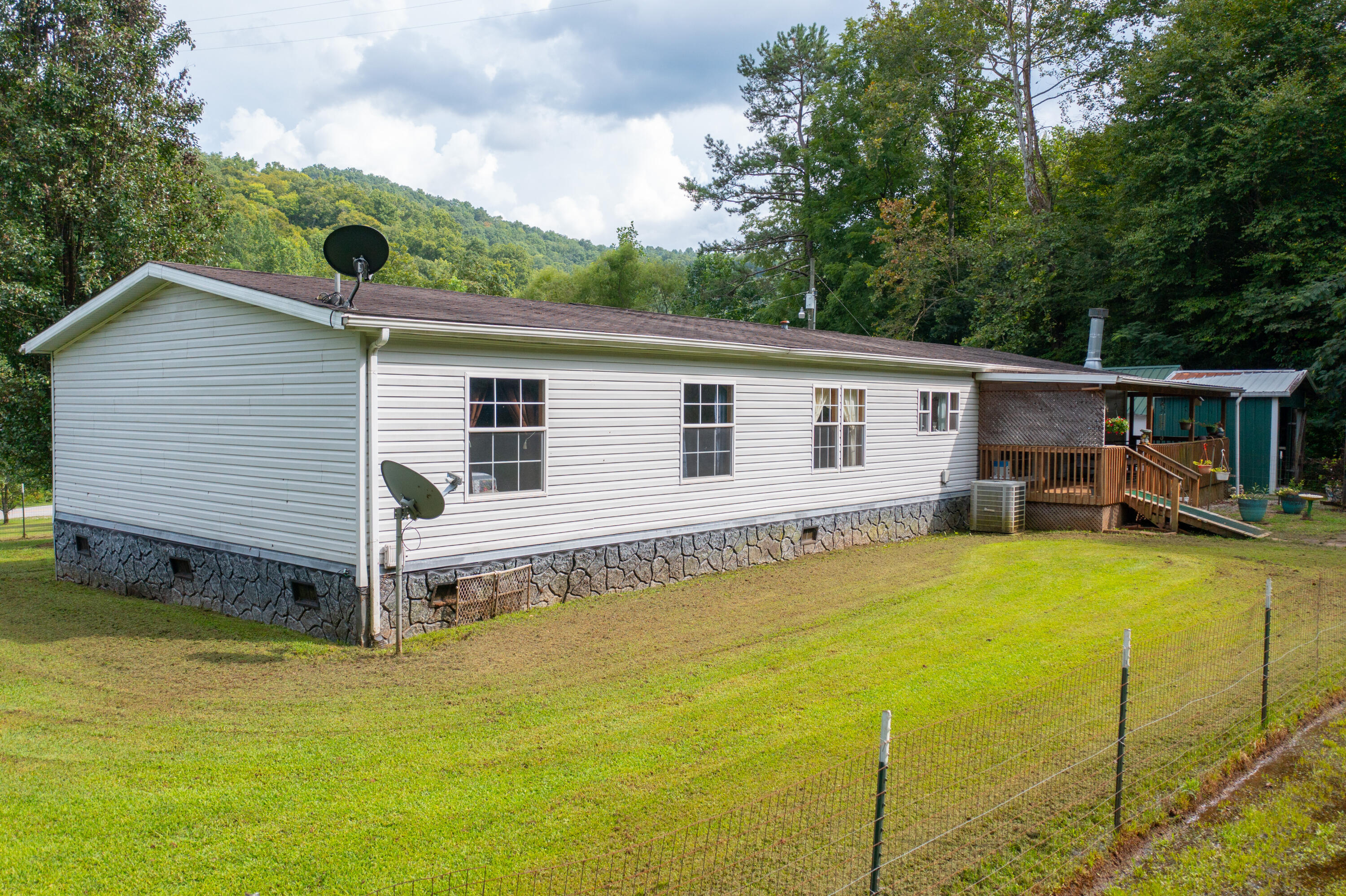 4718 Ky-1809 Property Photo 19