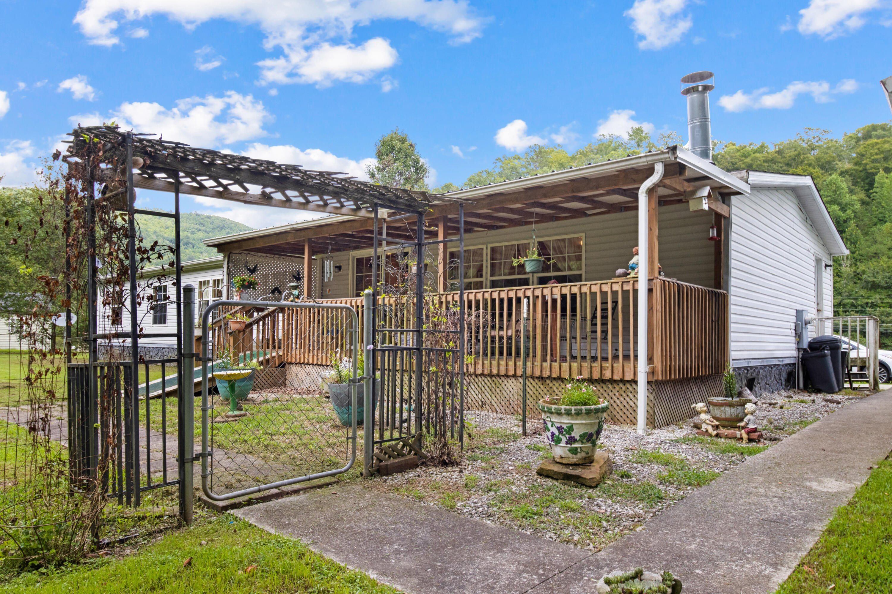 4718 Ky-1809 Property Photo 42