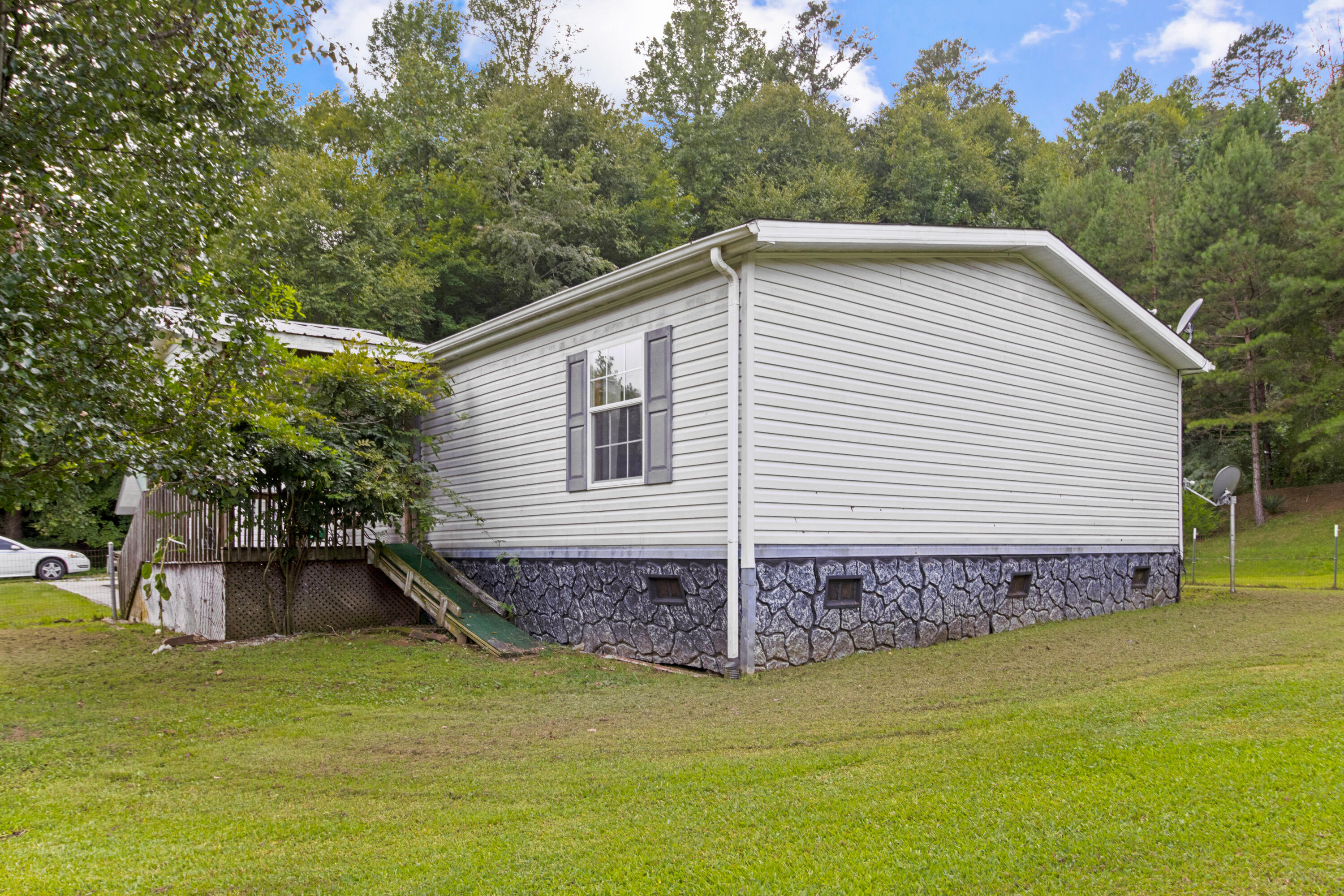 4718 Ky-1809 Property Photo 44