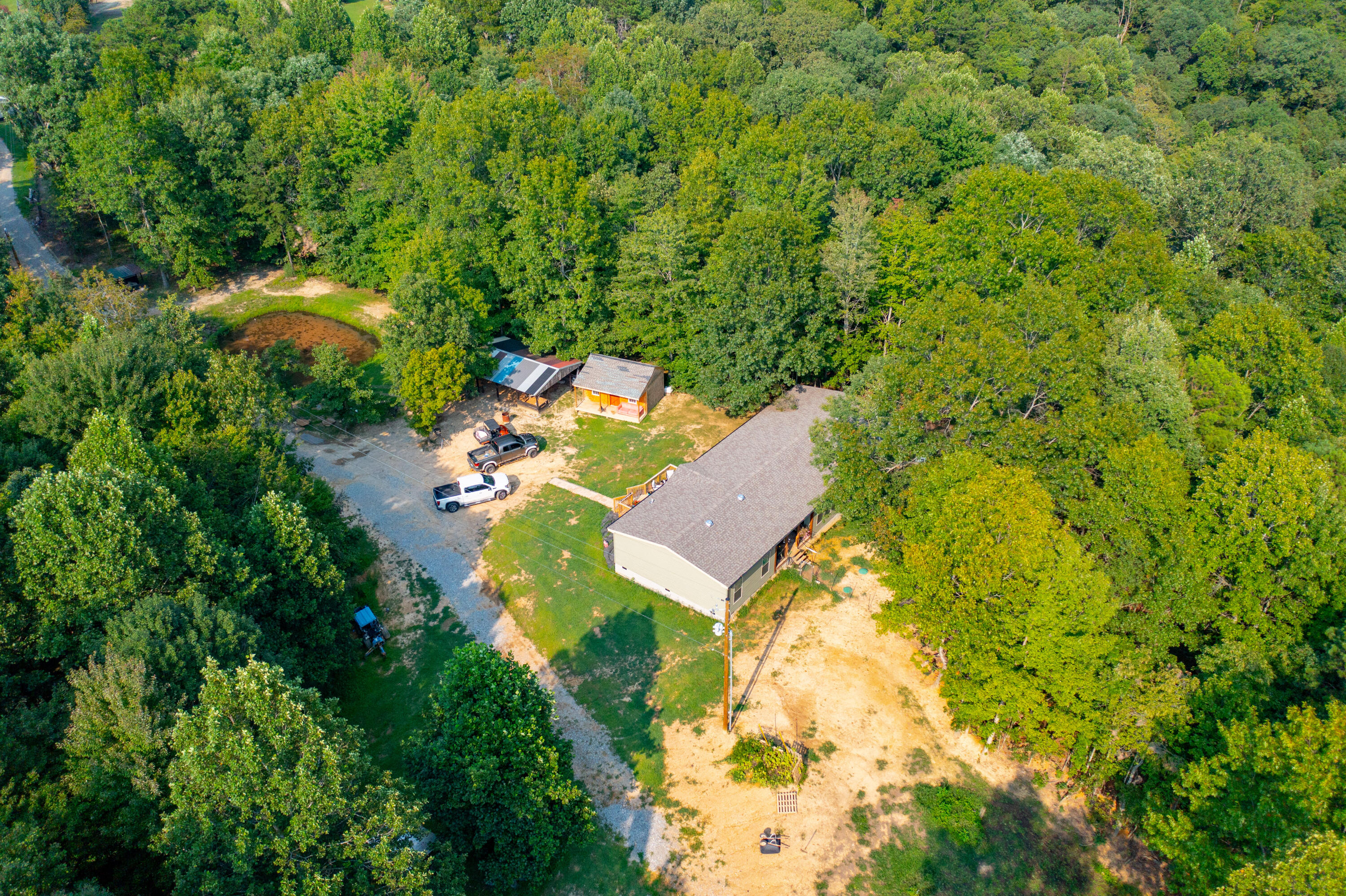 2685 E Hwy 1376 Property Photo 16