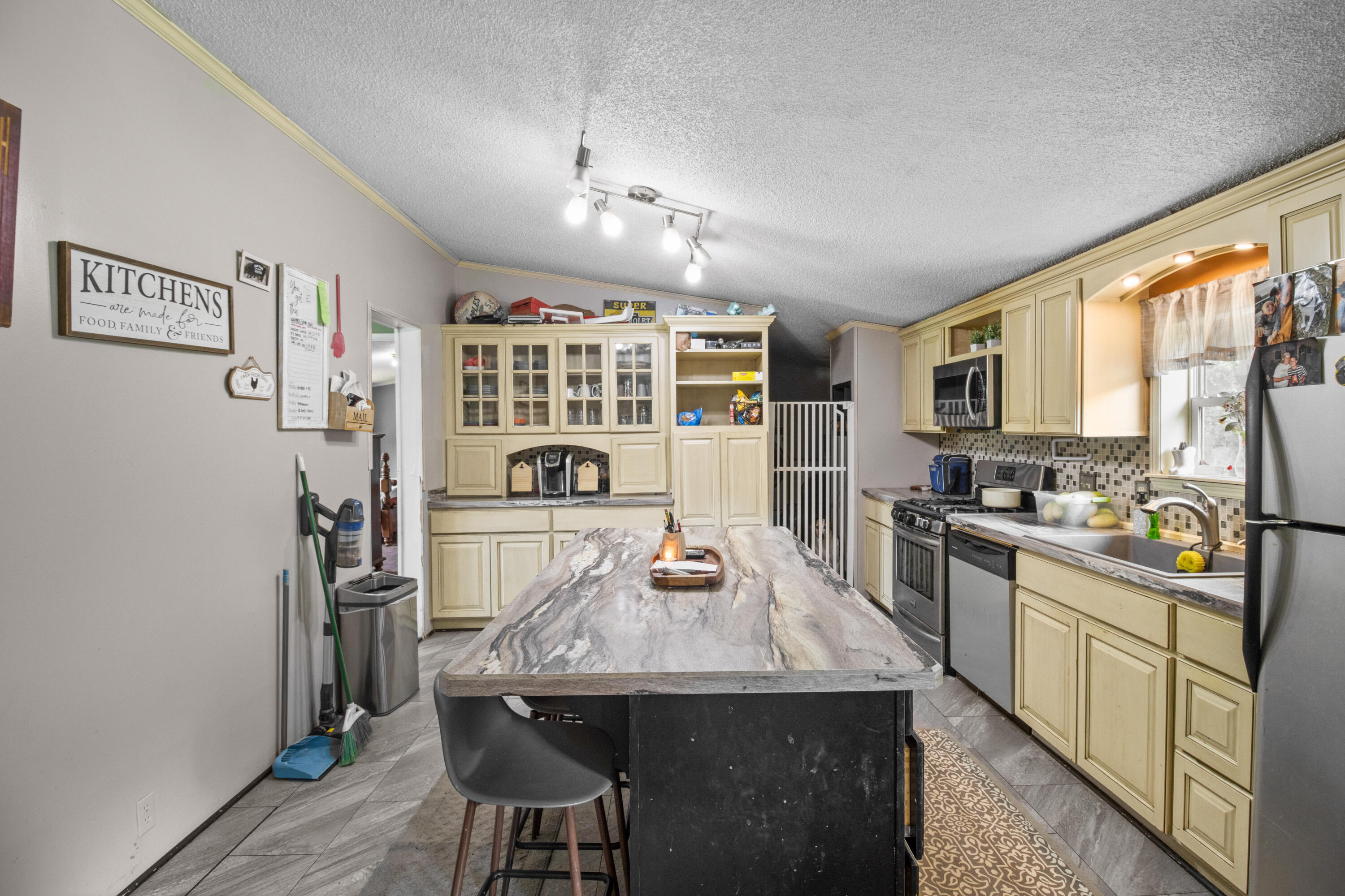 2685 E Hwy 1376 Property Photo 42