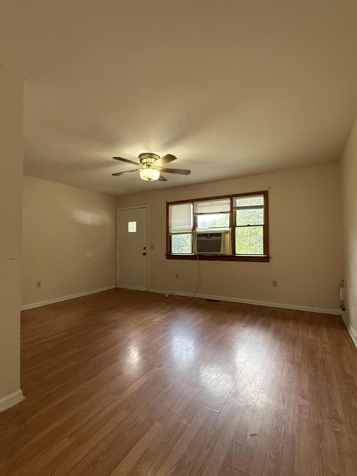 229 Mcclure Circle Property Photo 6